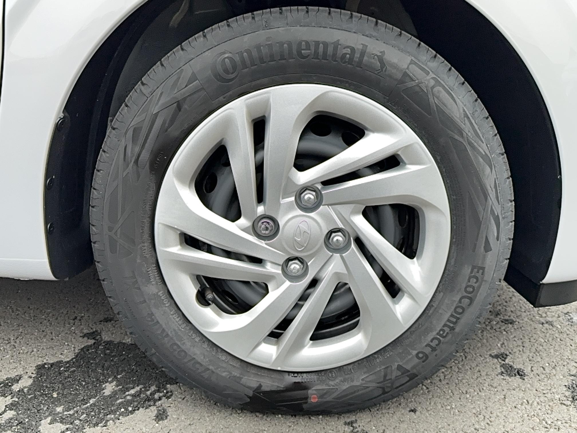 HYUNDAI i10 1.0 63 ECO Creative - Véhicule Occasion Océane Auto