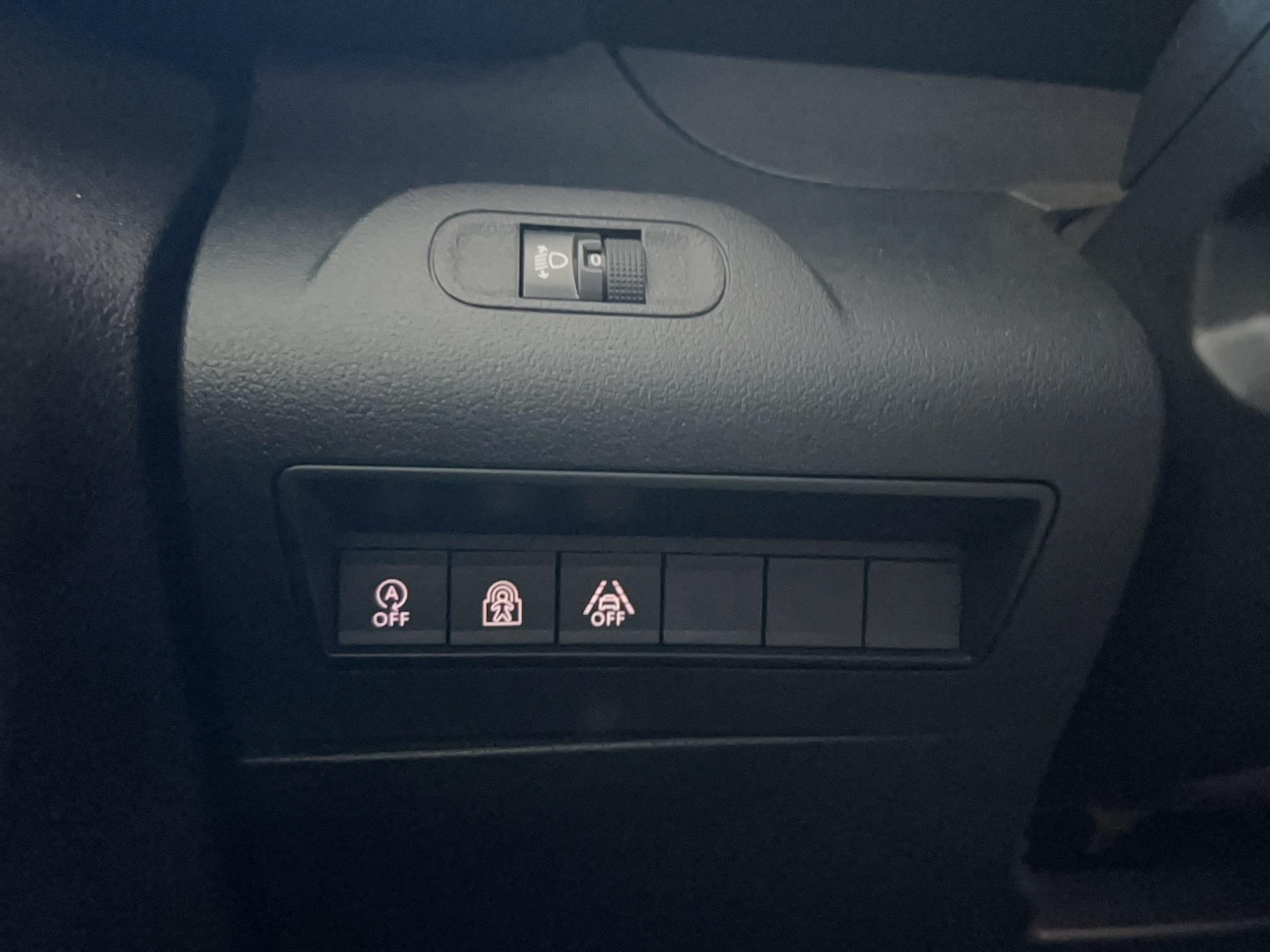 PEUGEOT Rifter Standard BlueHDi 130 S&S EAT8 GT Line - Véhicule Occasion - Océane Auto PEUGEOT Rifter Standard BlueHDi 130 S&S EAT8 GT Line - Véhicule Occasion Océane Auto