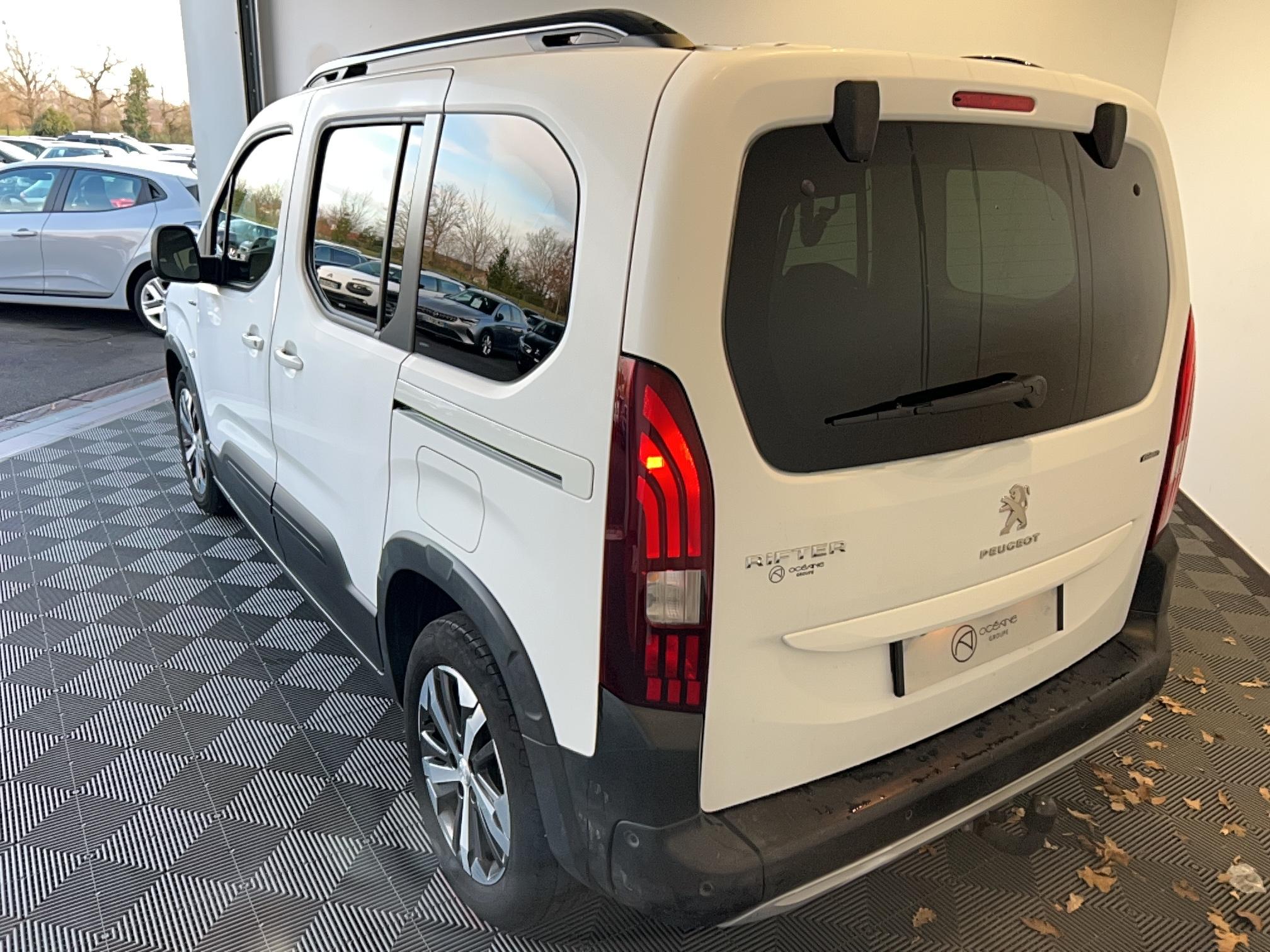 PEUGEOT Rifter Standard BlueHDi 130 S&S EAT8 GT Line - Véhicule Occasion - Océane Auto PEUGEOT Rifter Standard BlueHDi 130 S&S EAT8 GT Line - Véhicule Occasion Océane Auto