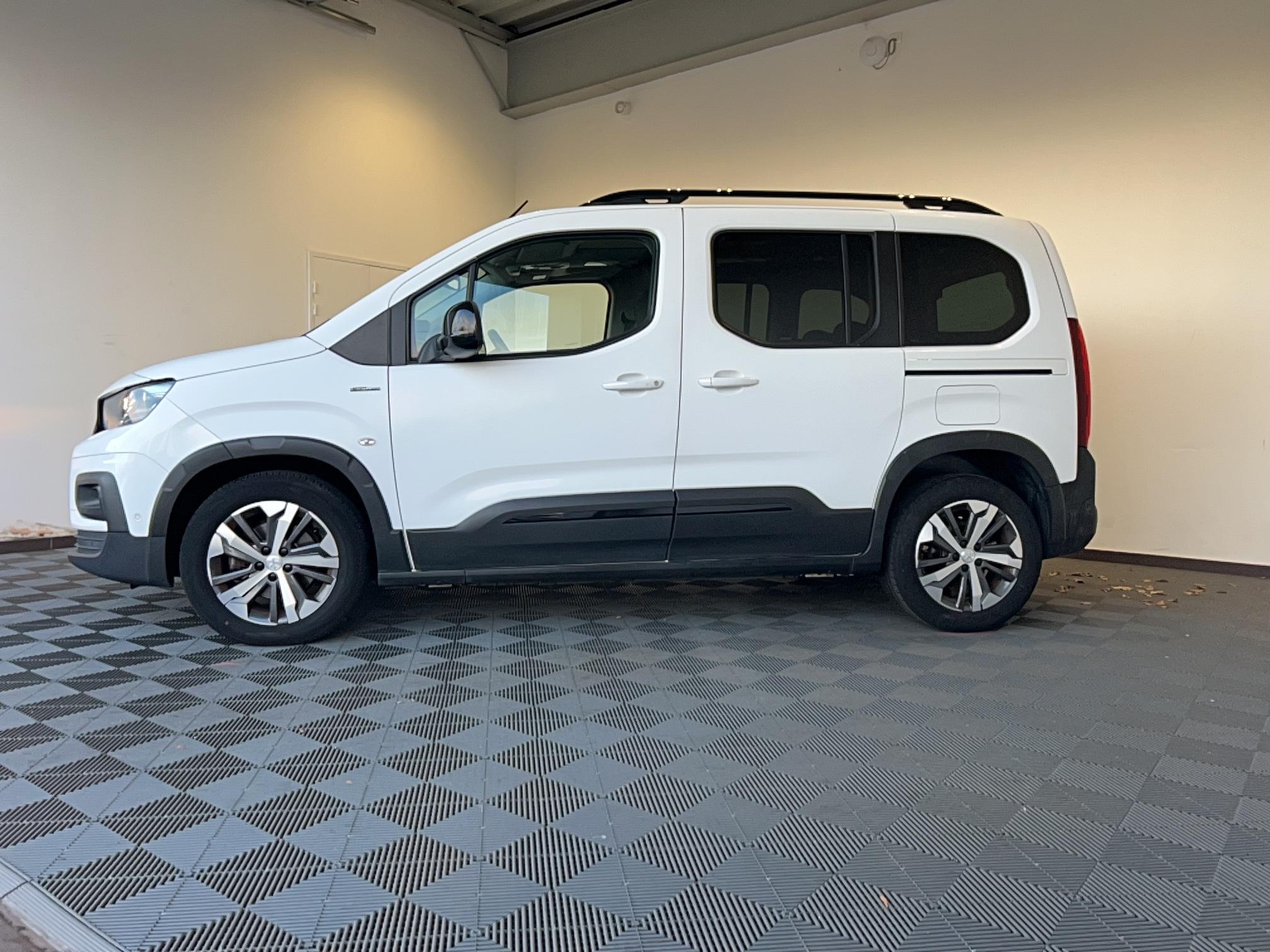 PEUGEOT Rifter Standard BlueHDi 130 S&S EAT8 GT Line - Véhicule Occasion - Océane Auto PEUGEOT Rifter Standard BlueHDi 130 S&S EAT8 GT Line - Véhicule Occasion Océane Auto