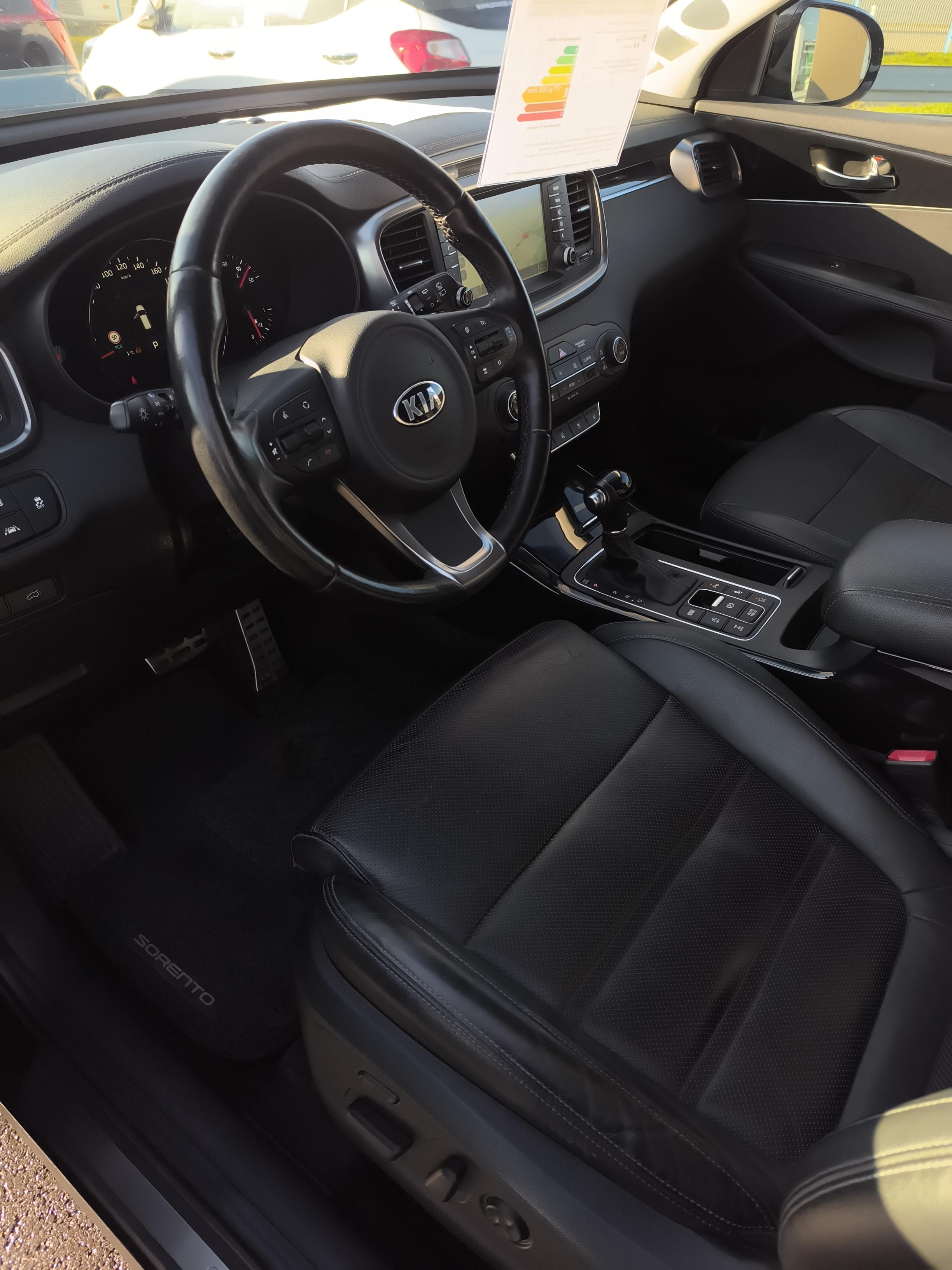 KIA Sorento 2.2 CRDI 200 ch ISG 4x4 7pl Ultimate A - Véhicule Occasion - Océane Auto KIA Sorento 2.2 CRDI 200 ch ISG 4x4 7pl Ultimate A - Véhicule Occasion Océane Auto