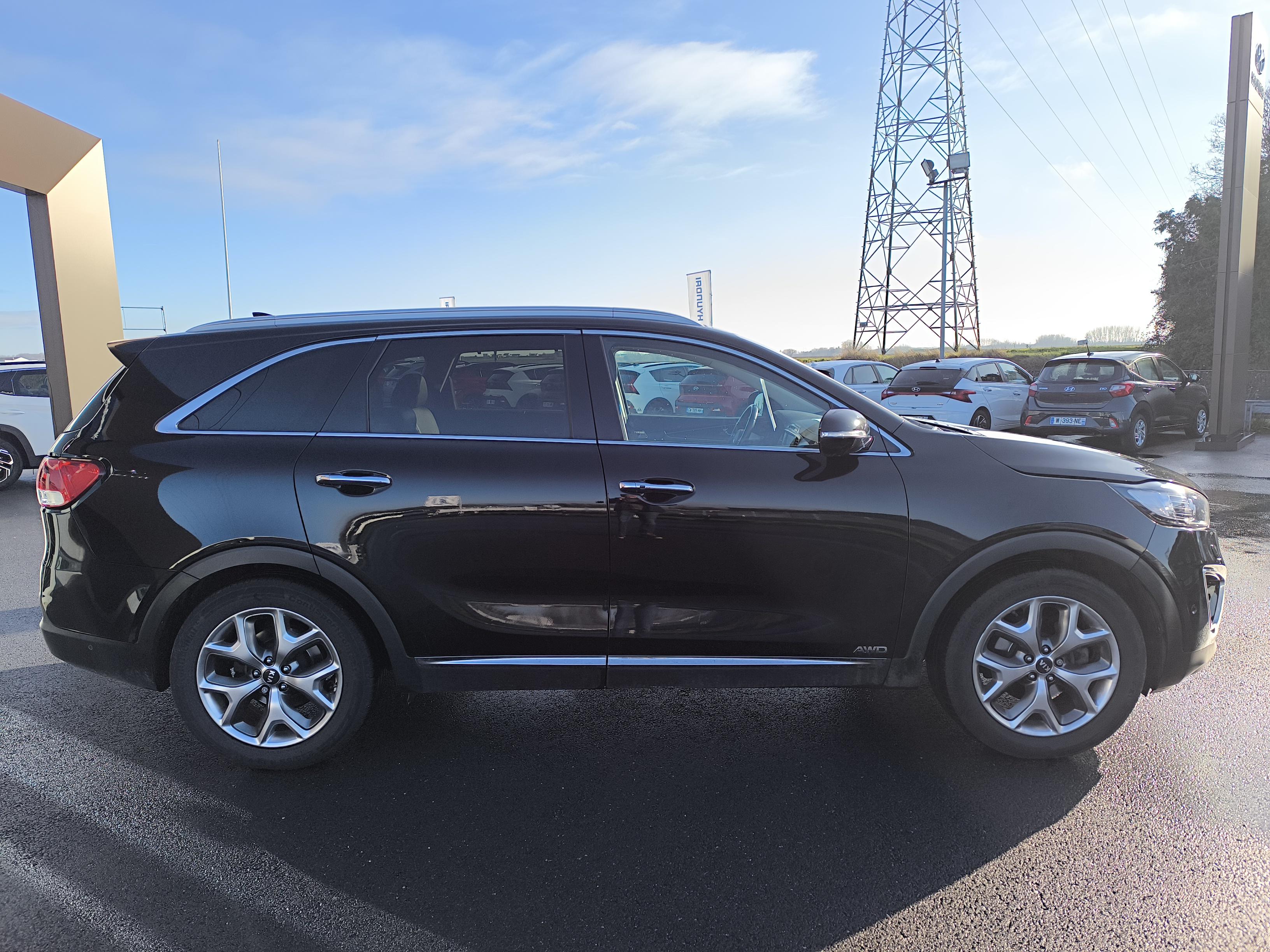KIA Sorento 2.2 CRDI 200 ch ISG 4x4 7pl Ultimate A - Véhicule Occasion - Océane Auto KIA Sorento 2.2 CRDI 200 ch ISG 4x4 7pl Ultimate A - Véhicule Occasion Océane Auto