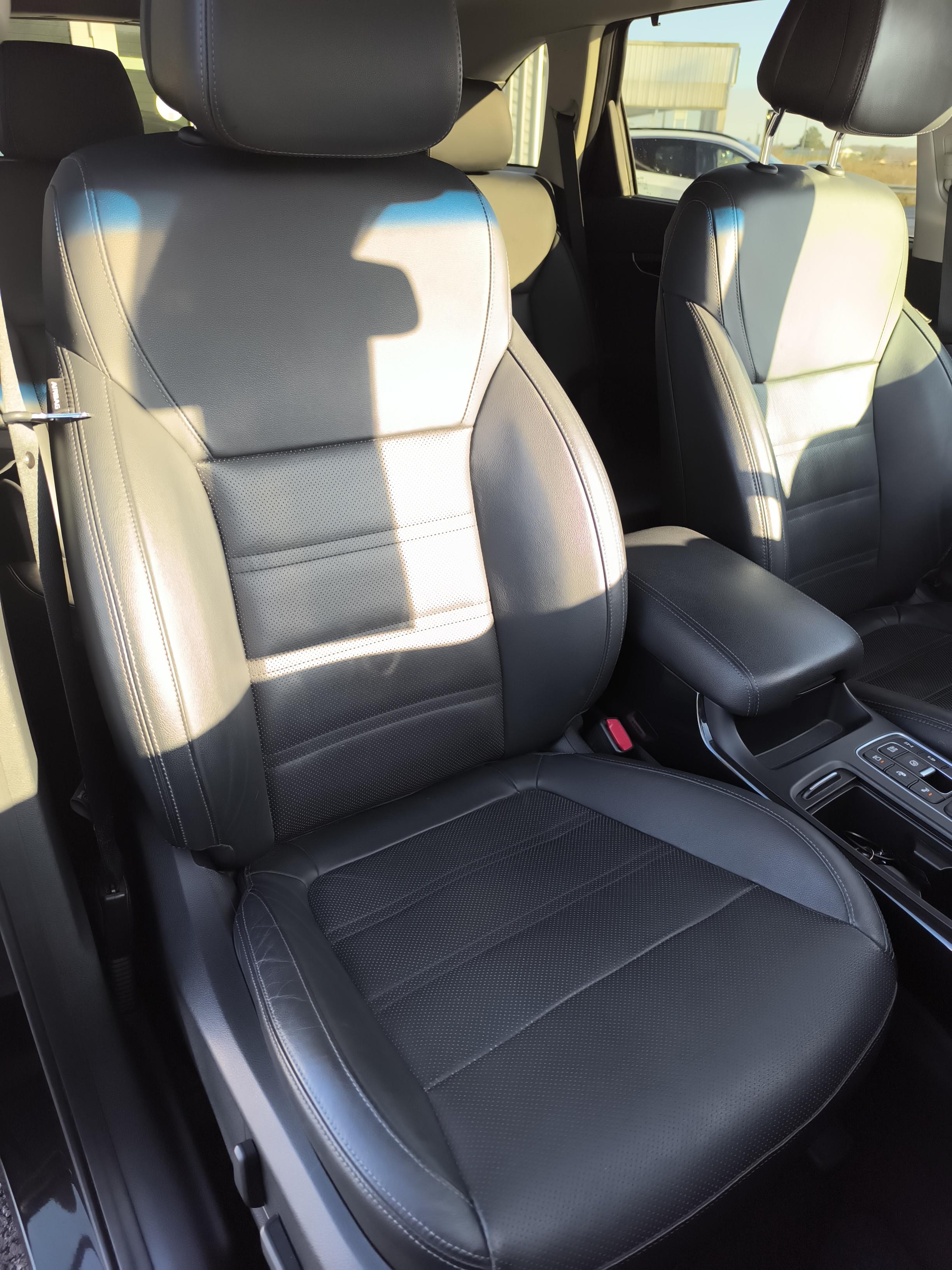 KIA Sorento 2.2 CRDI 200 ch ISG 4x4 7pl Ultimate A - Véhicule Occasion - Océane Auto KIA Sorento 2.2 CRDI 200 ch ISG 4x4 7pl Ultimate A - Véhicule Occasion Océane Auto