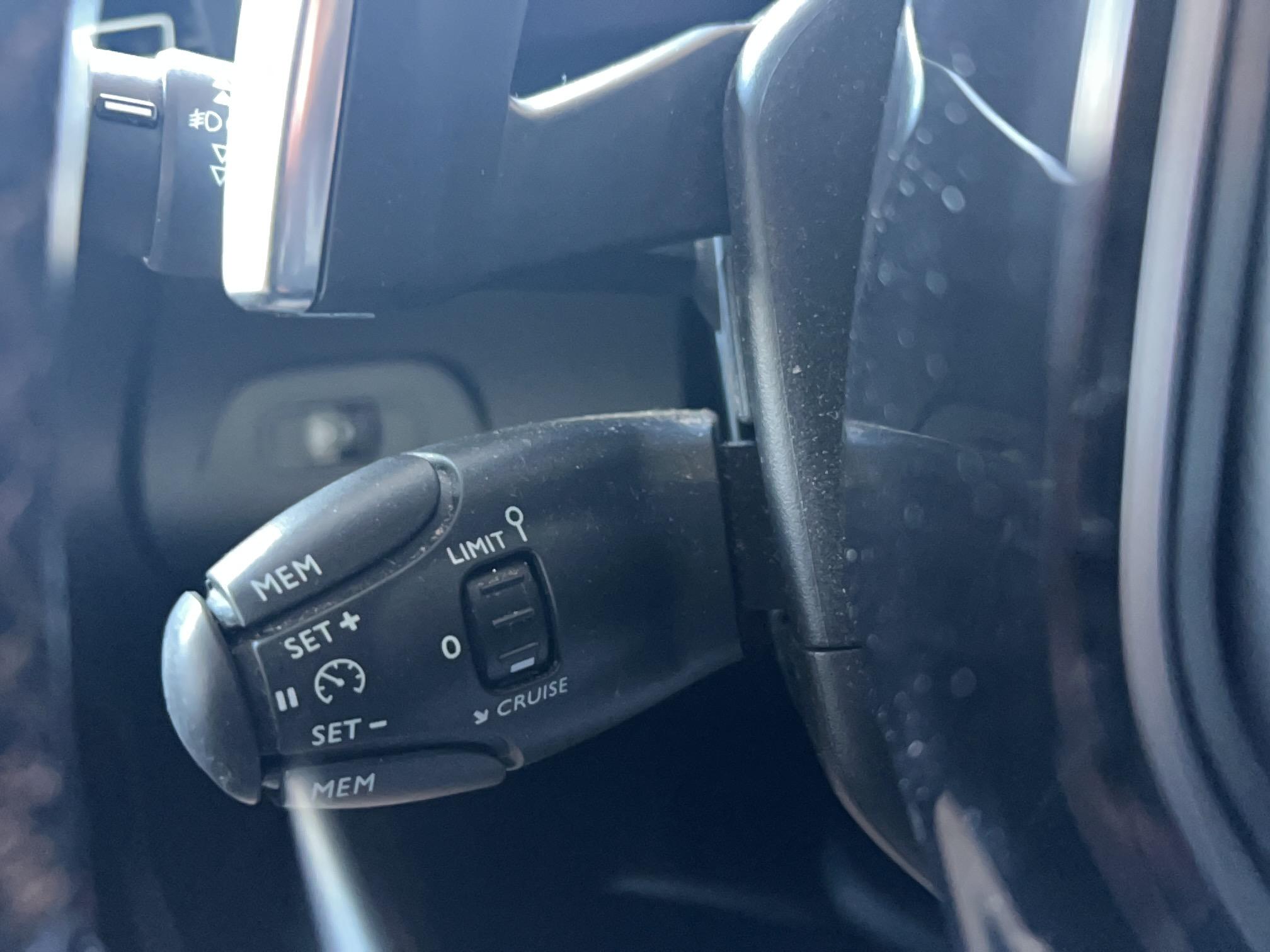 PEUGEOT Rifter Standard BlueHDi 130 S&S EAT8 GT Line - Véhicule Occasion - Océane Auto PEUGEOT Rifter Standard BlueHDi 130 S&S EAT8 GT Line - Véhicule Occasion Océane Auto