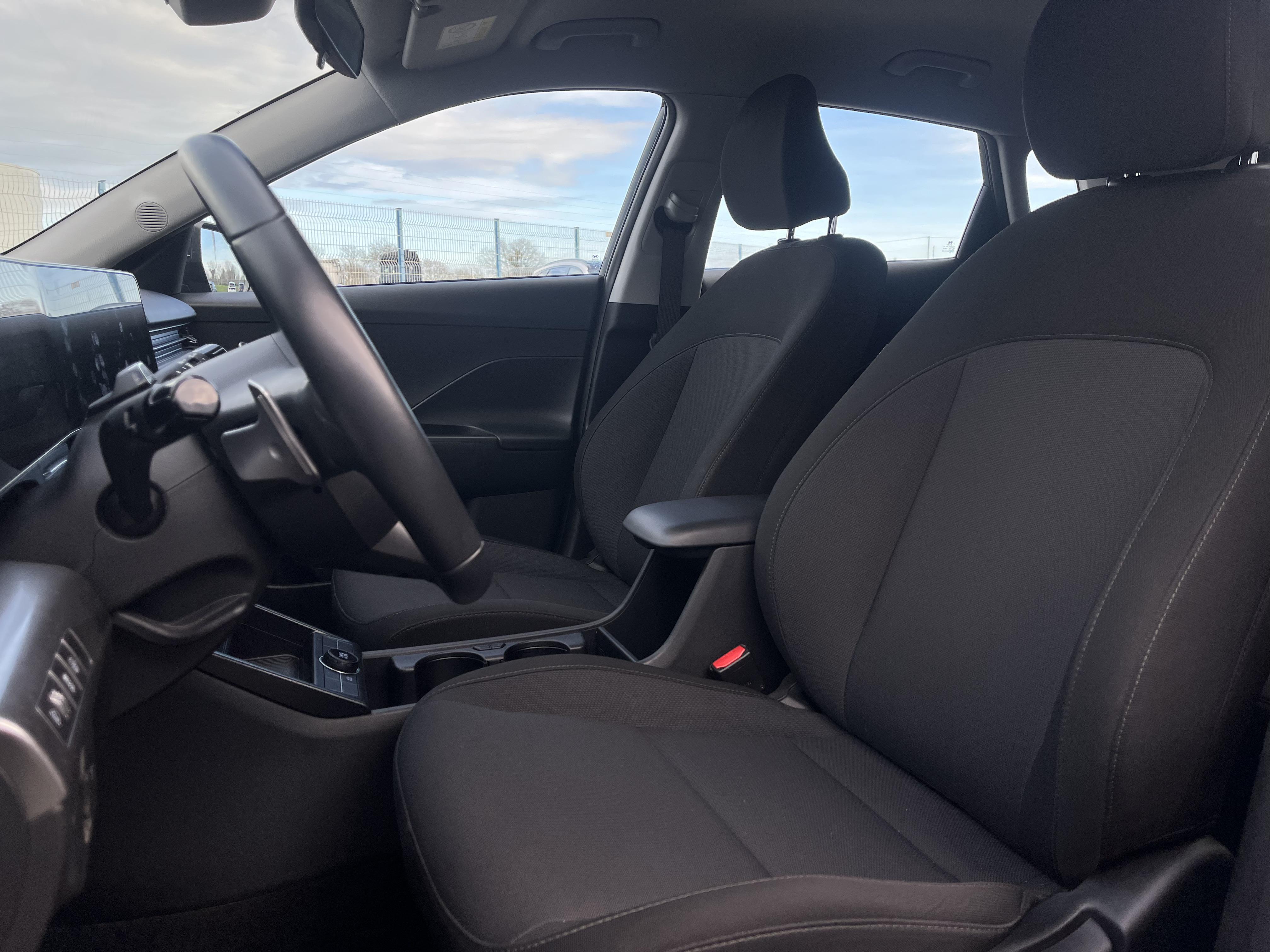 HYUNDAI Kona Hybrid 141 Intuitive - Véhicule Occasion - Océane Auto HYUNDAI Kona Hybrid 141 Intuitive - Véhicule Occasion Océane Auto