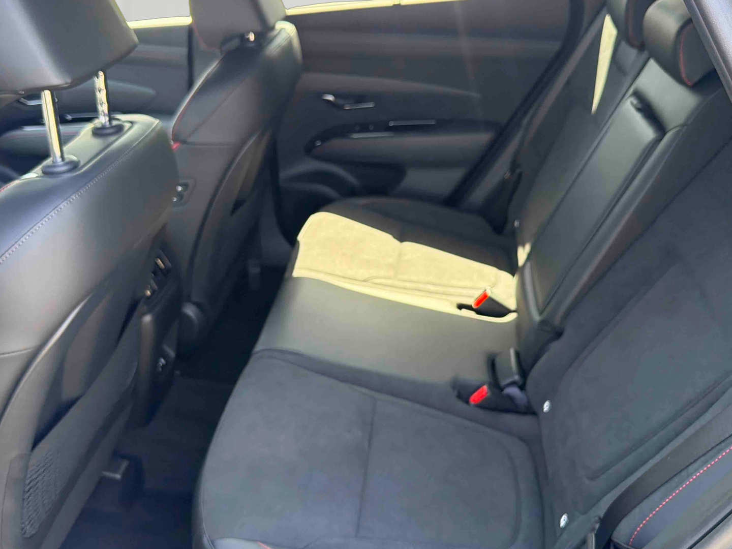 HYUNDAI Tucson 1.6 T-GDI 239 Hybrid BVA6 N Line Executive - Véhicule Occasion - Océane Auto HYUNDAI Tucson 1.6 T-GDI 239 Hybrid BVA6 N Line Executive - Véhicule Occasion Océane Auto