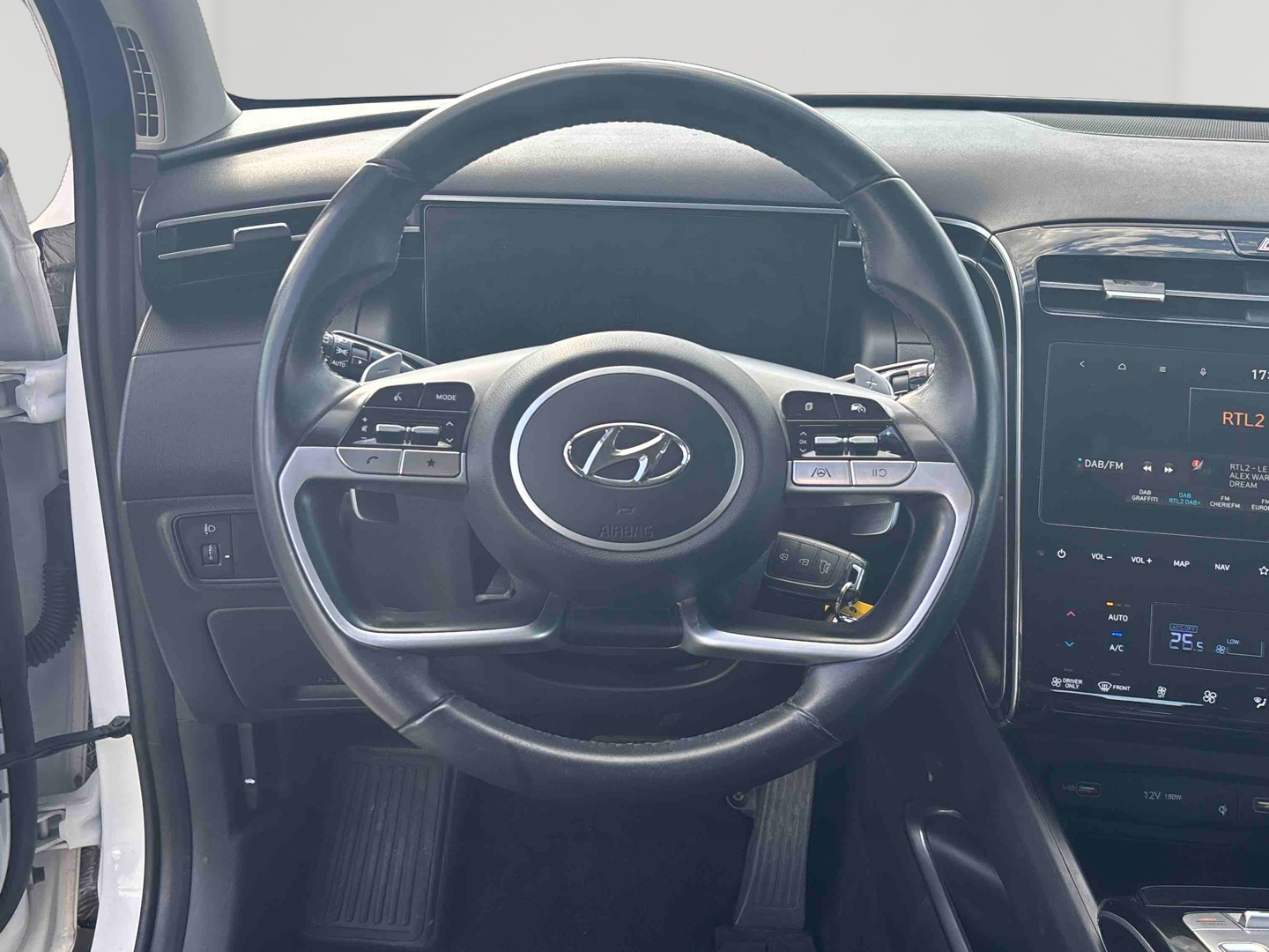 HYUNDAI Tucson 1.6 T-GDI 265 HTRAC Plug-in BVA6 Business - Véhicule Occasion - Océane Auto HYUNDAI Tucson 1.6 T-GDI 265 HTRAC Plug-in BVA6 Business - Véhicule Occasion Océane Auto
