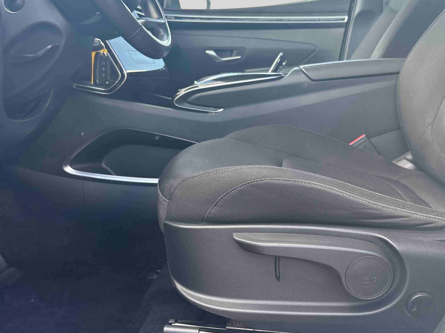 HYUNDAI Tucson 1.6 T-GDI 265 HTRAC Plug-in BVA6 Business - Véhicule Occasion - Océane Auto HYUNDAI Tucson 1.6 T-GDI 265 HTRAC Plug-in BVA6 Business - Véhicule Occasion Océane Auto