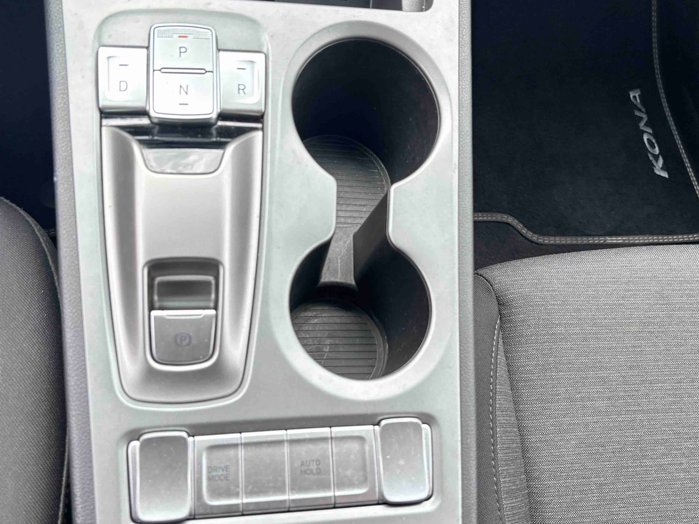 HYUNDAI Kona Electrique 39 kWh - 136 ch Intuitive - Véhicule Occasion - Océane Auto HYUNDAI Kona Electrique 39 kWh - 136 ch Intuitive - Véhicule Occasion Océane Auto