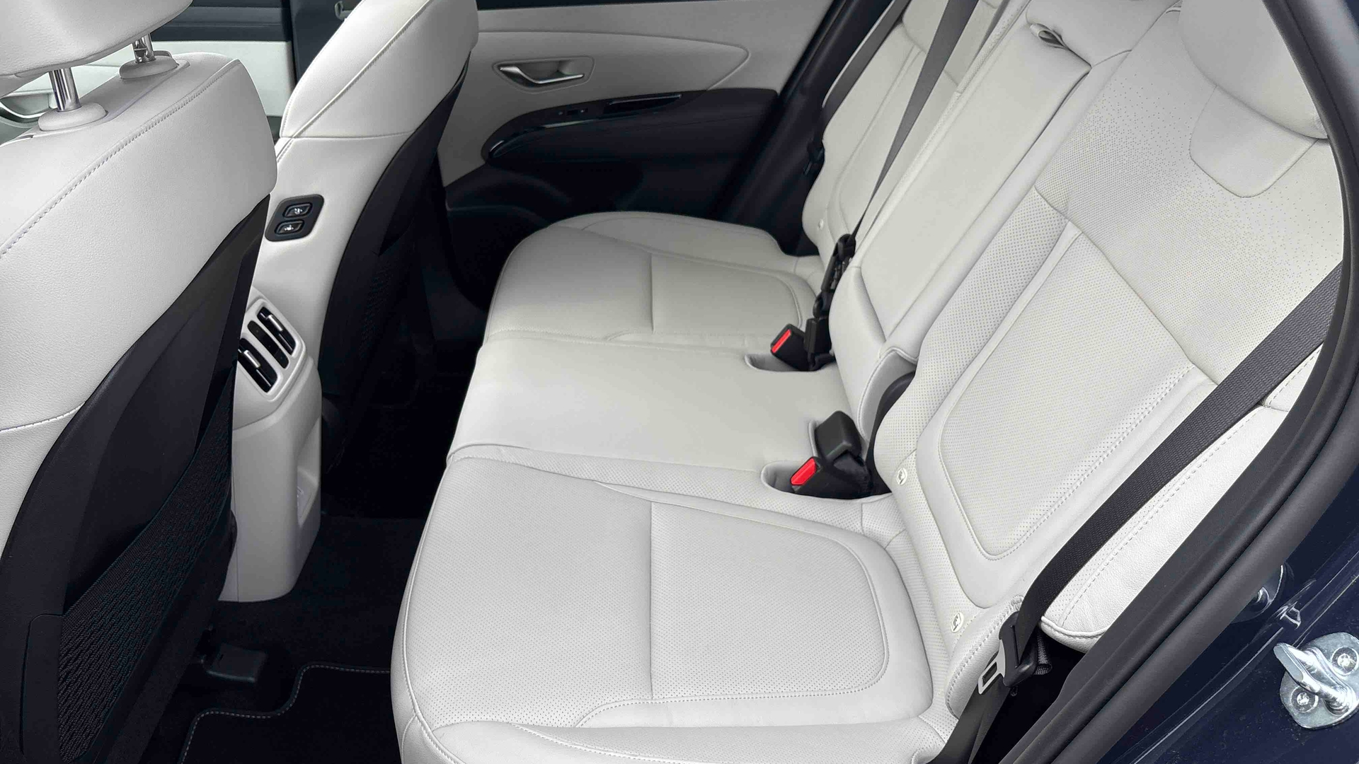 HYUNDAI Tucson 1.6 T-GDI 215 Hybrid BVA6 Executive - Véhicule Occasion - Océane Auto HYUNDAI Tucson 1.6 T-GDI 215 Hybrid BVA6 Executive - Véhicule Occasion Océane Auto