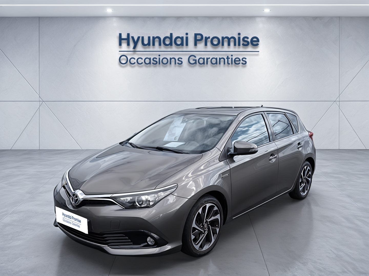 TOYOTA Auris Touring Sports Hybride 136h Design - Véhicule Occasion Océane Auto