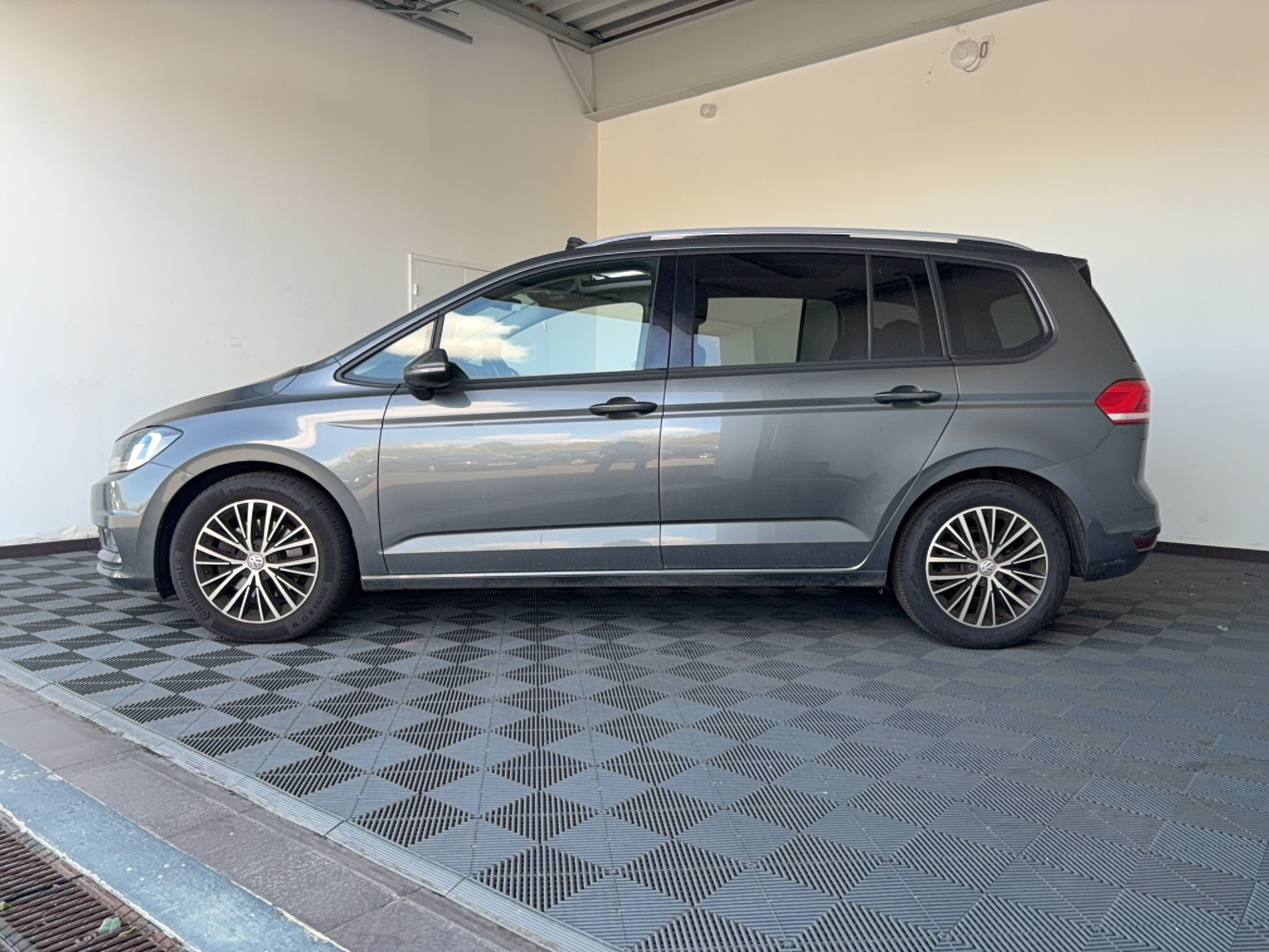 VOLKSWAGEN Touran 1.4 TSI 150 BMT 5pl Carat - Véhicule Occasion - Océane Auto VOLKSWAGEN Touran 1.4 TSI 150 BMT 5pl Carat - Véhicule Occasion Océane Auto
