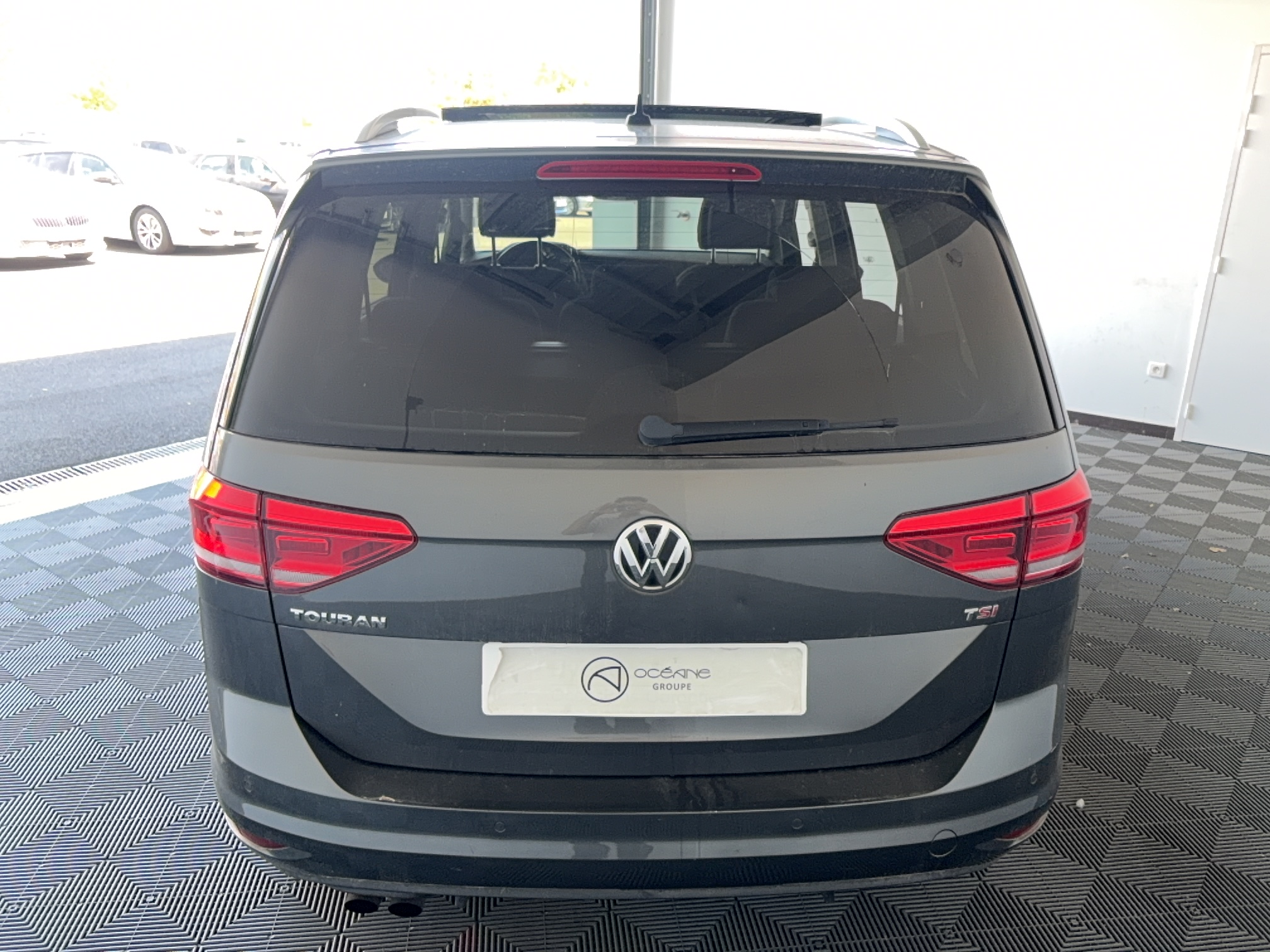 VOLKSWAGEN Touran 1.4 TSI 150 BMT 5pl Carat - Véhicule Occasion - Océane Auto VOLKSWAGEN Touran 1.4 TSI 150 BMT 5pl Carat - Véhicule Occasion Océane Auto