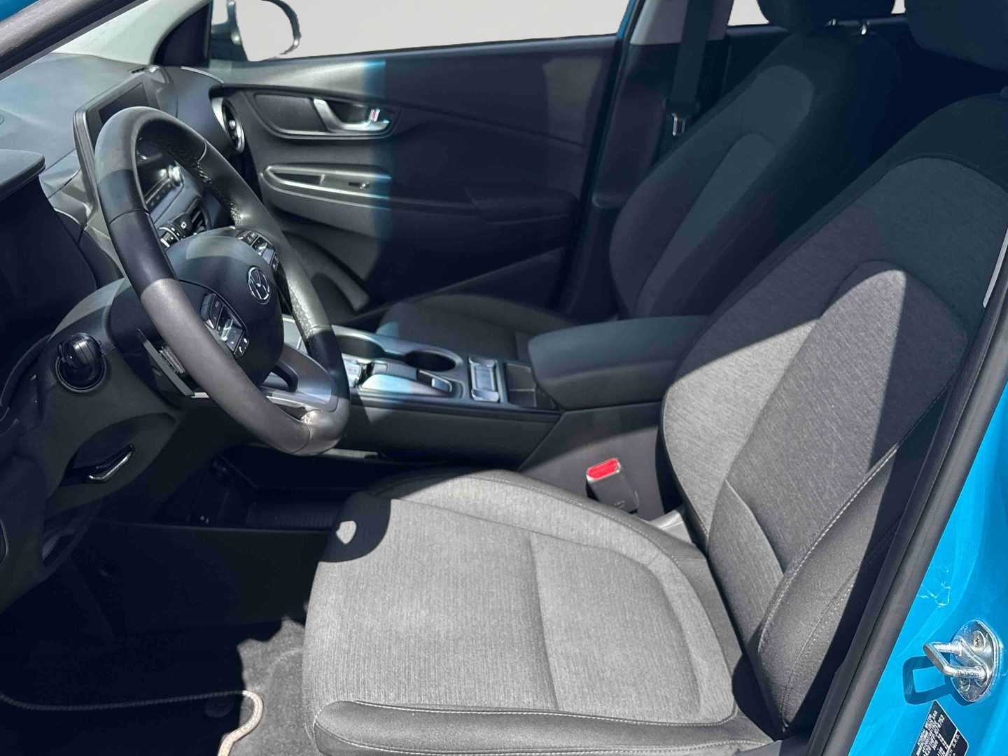 HYUNDAI Kona Electrique 39 kWh - 136 ch Intuitive - Véhicule Occasion - Océane Auto HYUNDAI Kona Electrique 39 kWh - 136 ch Intuitive - Véhicule Occasion Océane Auto