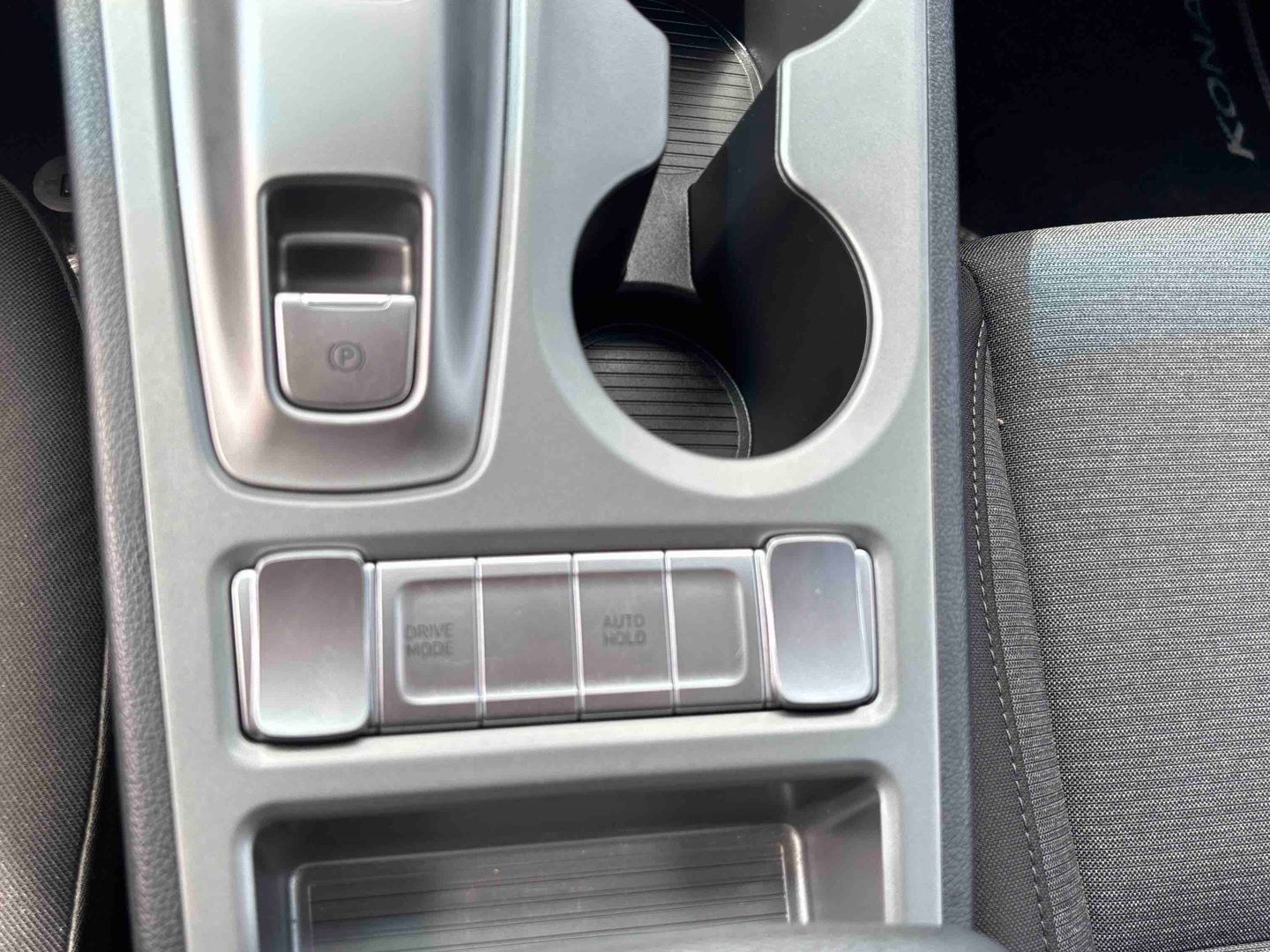 HYUNDAI Kona Electrique 39 kWh - 136 ch Intuitive - Véhicule Occasion - Océane Auto HYUNDAI Kona Electrique 39 kWh - 136 ch Intuitive - Véhicule Occasion Océane Auto