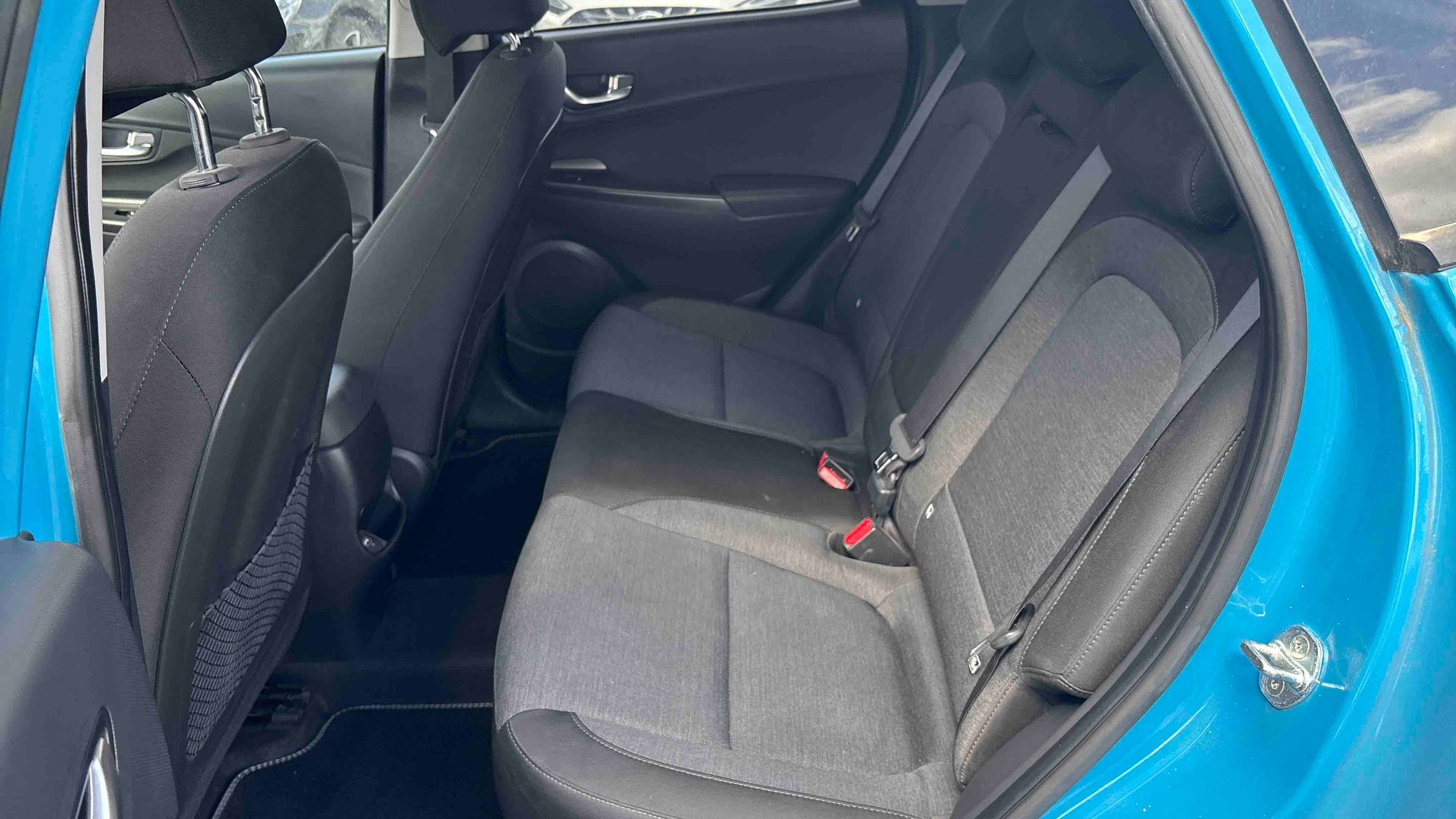 HYUNDAI Kona Electrique 39 kWh - 136 ch Intuitive - Véhicule Occasion - Océane Auto HYUNDAI Kona Electrique 39 kWh - 136 ch Intuitive - Véhicule Occasion Océane Auto