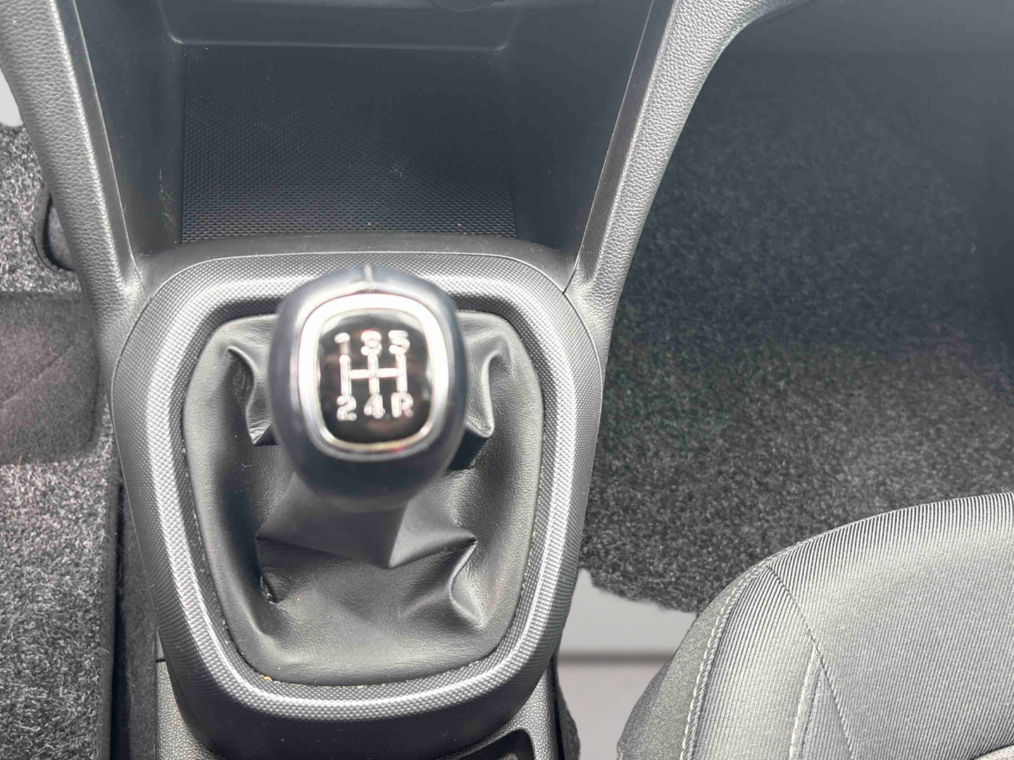 HYUNDAI i10 1.0 66 BVM5 Edition #Mondial 2019 - Véhicule Occasion - Océane Auto HYUNDAI i10 1.0 66 BVM5 Edition #Mondial 2019 - Véhicule Occasion Océane Auto