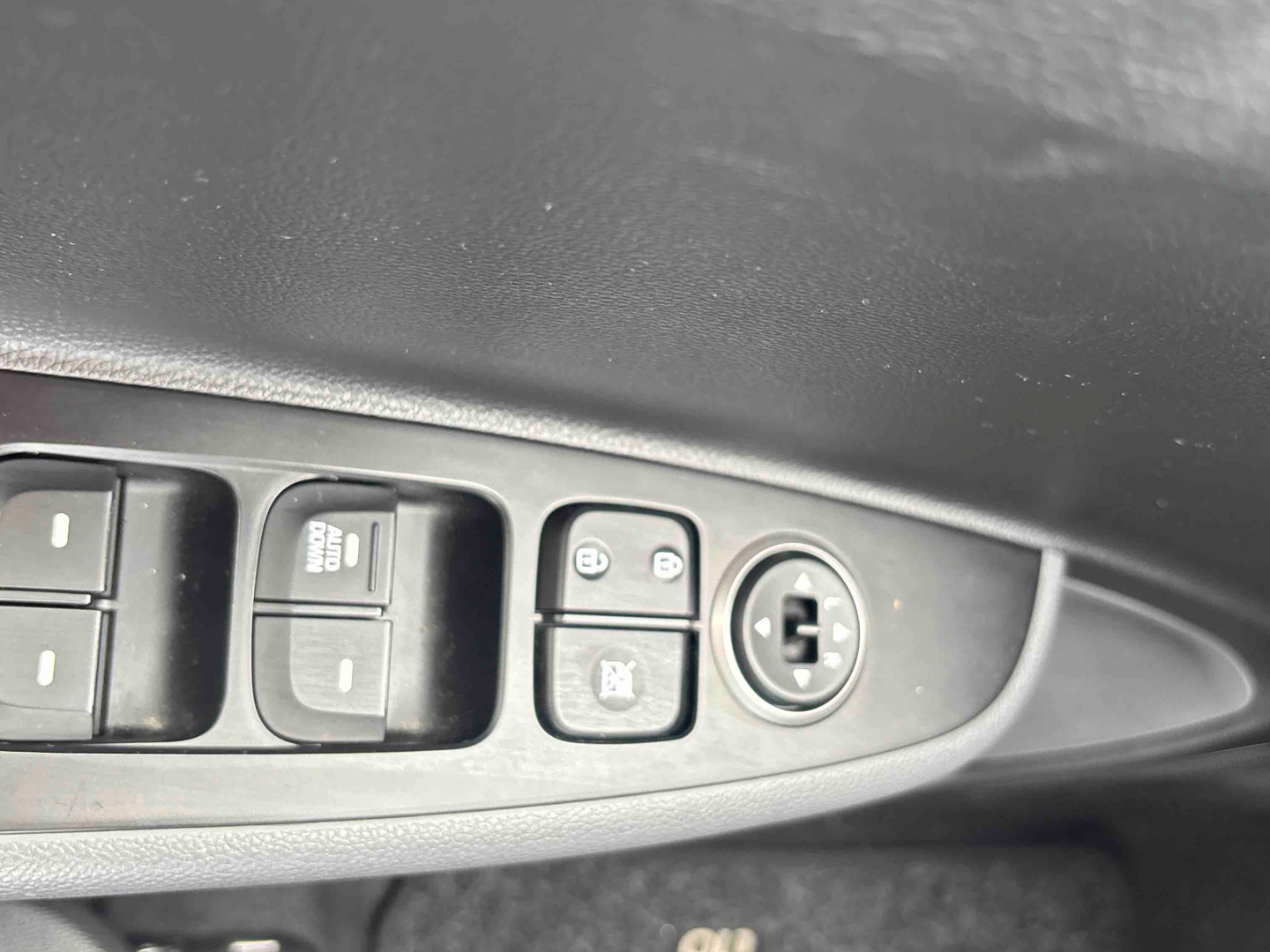 HYUNDAI i10 1.0 66 BVM5 Edition #Mondial 2019 - Véhicule Occasion - Océane Auto HYUNDAI i10 1.0 66 BVM5 Edition #Mondial 2019 - Véhicule Occasion Océane Auto