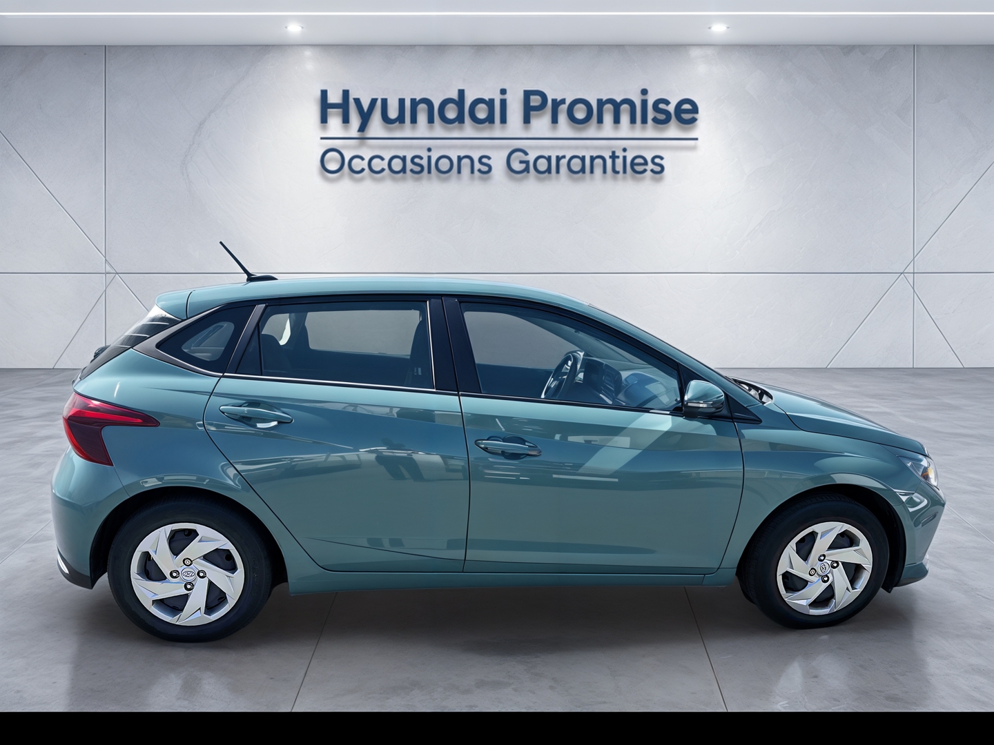 HYUNDAI i20 1.2 84 Initia - Véhicule Occasion Océane Auto