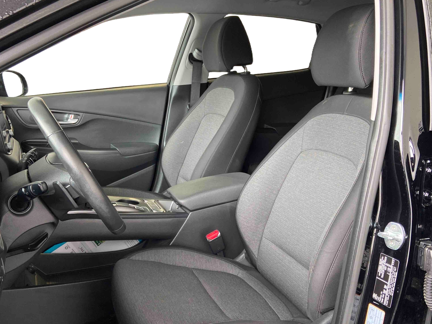 HYUNDAI Kona Electrique 39 kWh - 136 ch Intuitive - Véhicule Occasion Océane Auto