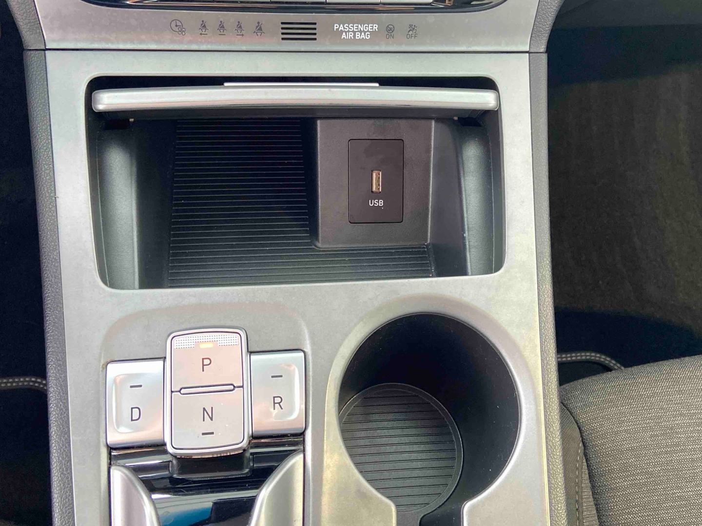 HYUNDAI Kona Electrique 39 kWh - 136 ch Intuitive - Véhicule Occasion Océane Auto