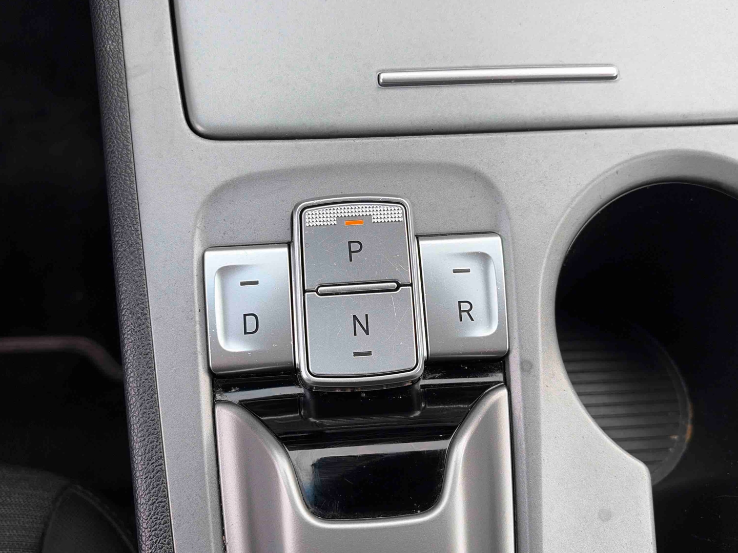 HYUNDAI Kona Electrique 39 kWh - 136 ch Intuitive - Véhicule Occasion Océane Auto
