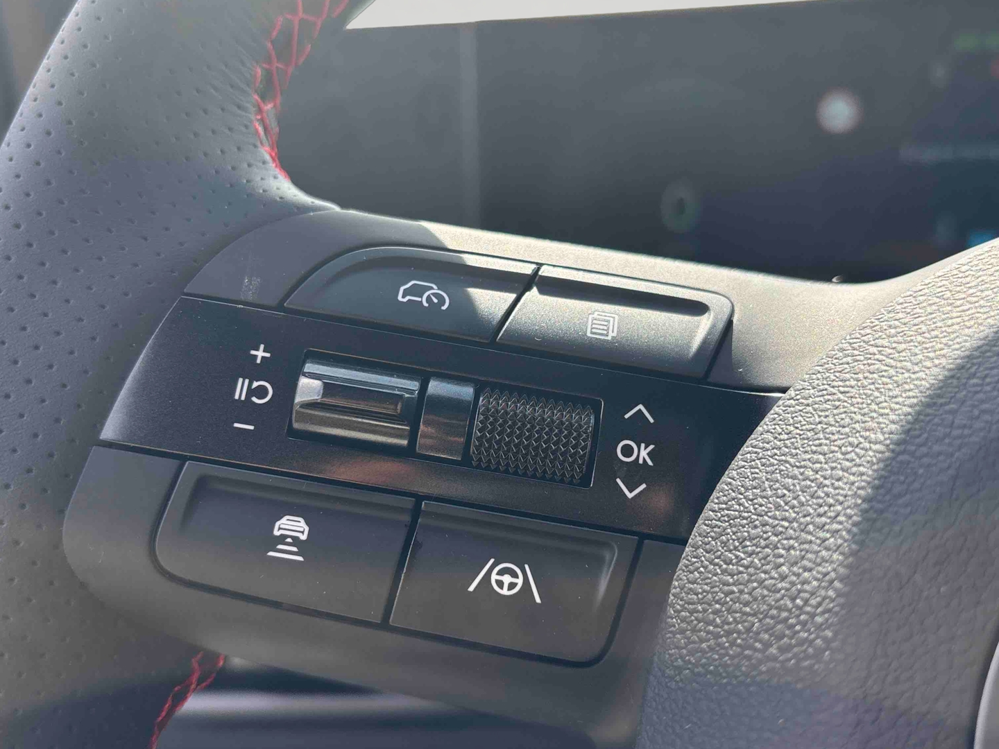 HYUNDAI Tucson 1.6 T-GDI 239 Hybrid BVA6 N Line Executive - Véhicule Occasion - Océane Auto HYUNDAI Tucson 1.6 T-GDI 239 Hybrid BVA6 N Line Executive - Véhicule Occasion Océane Auto