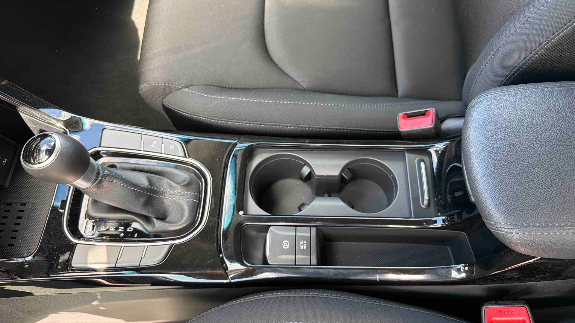 HYUNDAI i30 SW 1.0 T-GDi 100 DCT-7 Creative - Véhicule Occasion Océane Auto