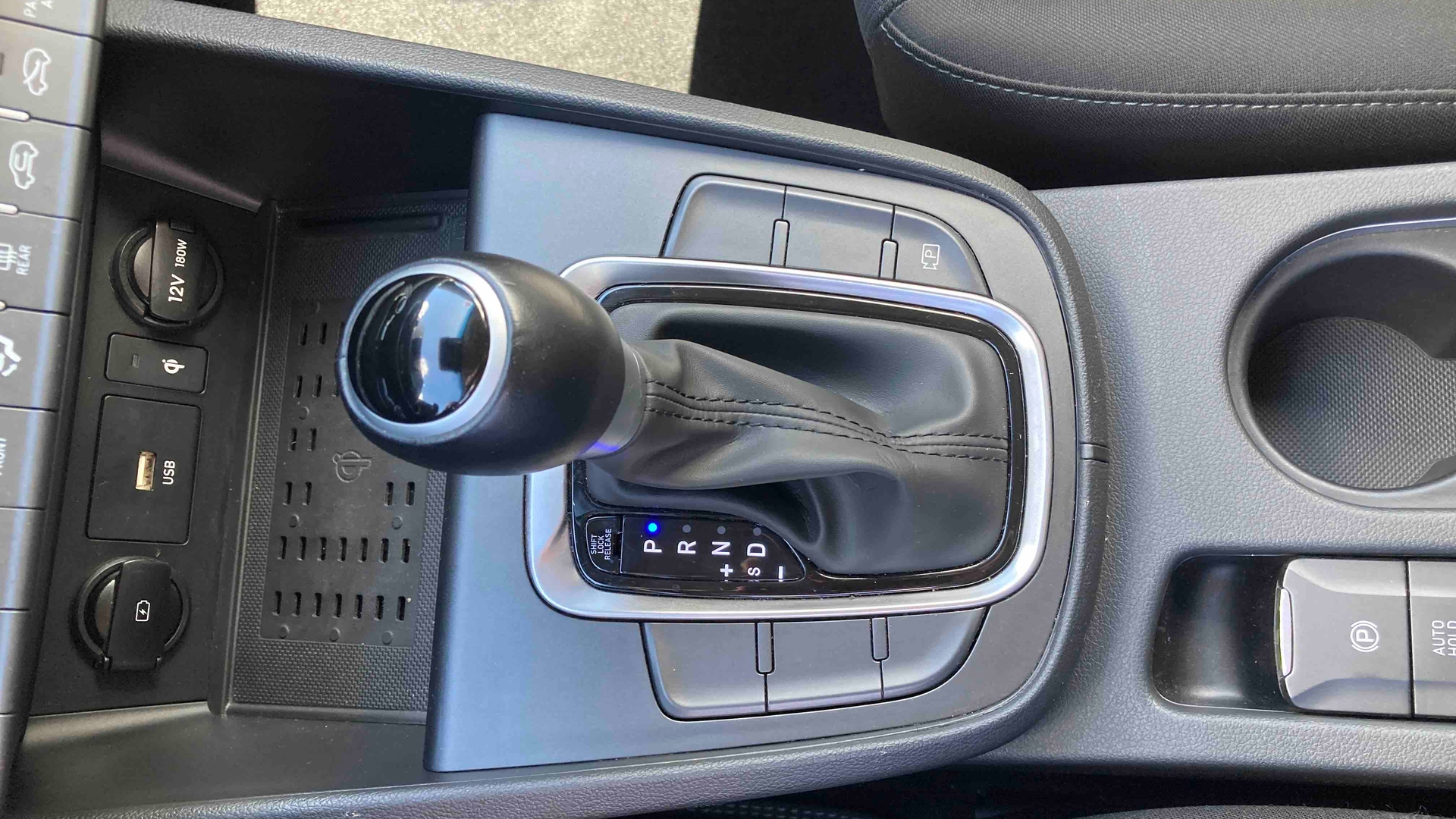 HYUNDAI Kona Hybrid 141 Creative - Véhicule Occasion Océane Auto
