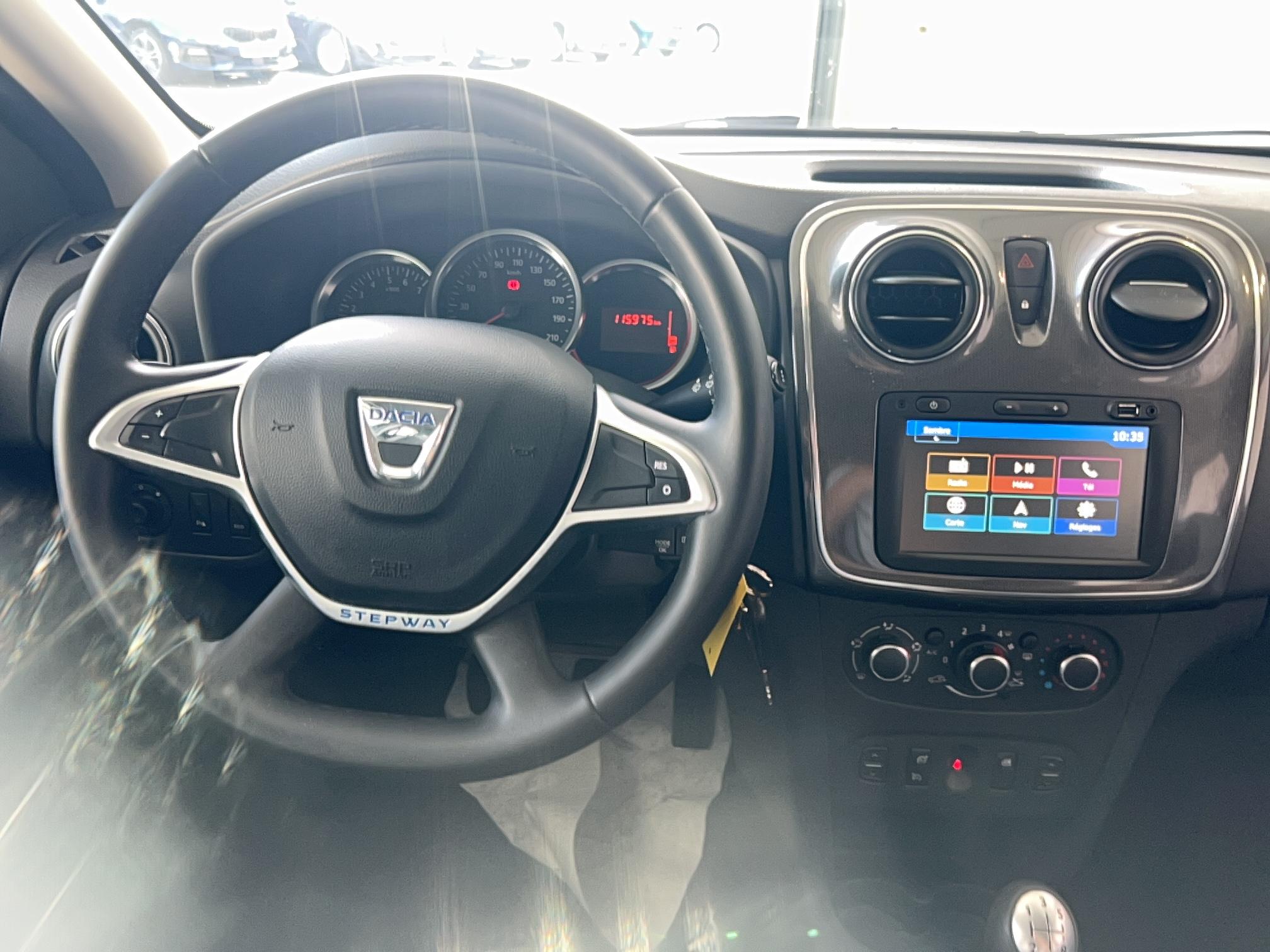 DACIA Logan MCV TCe 90 Stepway - Véhicule Occasion Océane Auto