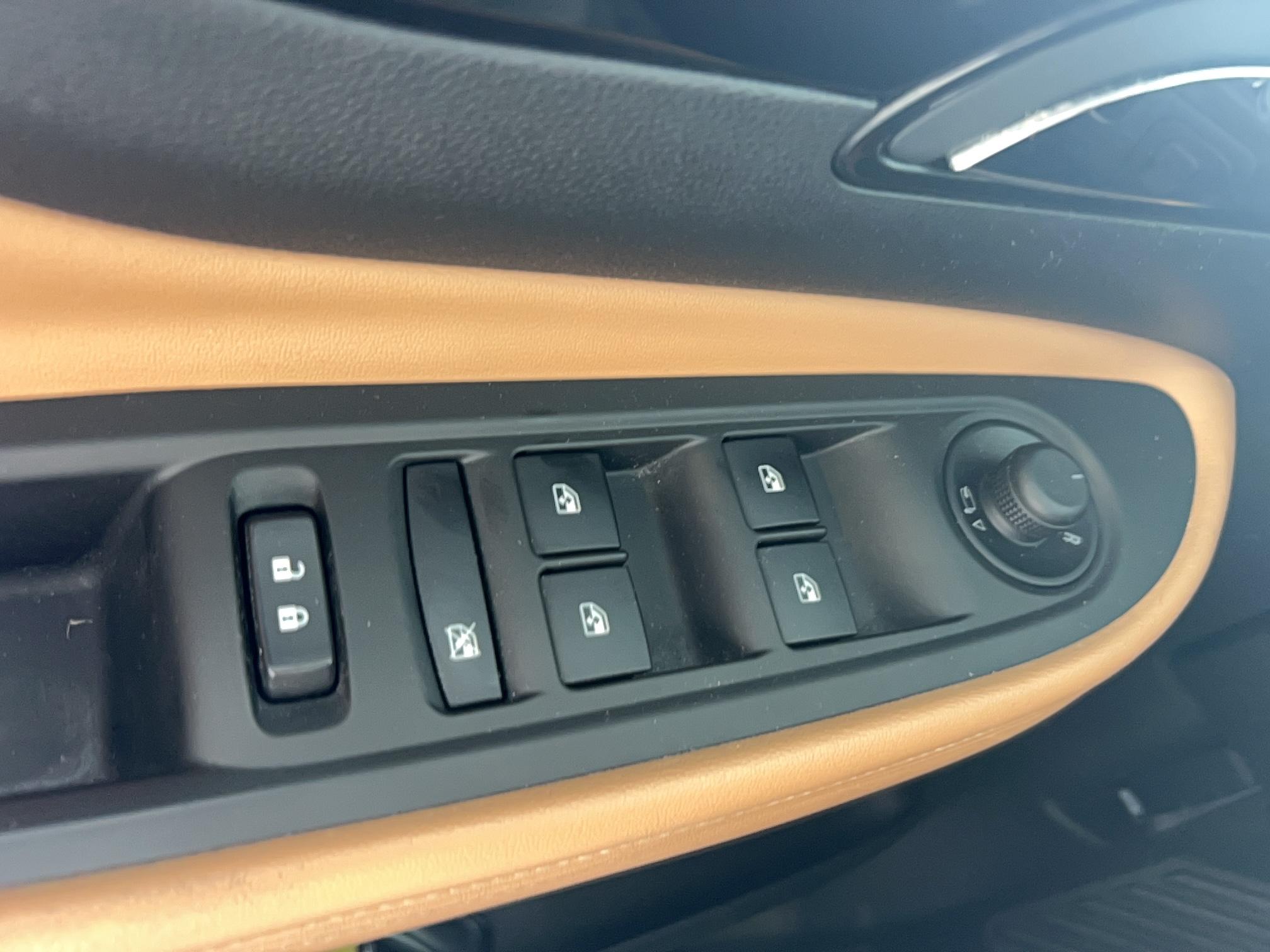 OPEL Mokka X 1.6 CDTI - 136 ch 4x2 BVA6 Ultimate - Véhicule Occasion - Océane Auto OPEL Mokka X 1.6 CDTI - 136 ch 4x2 BVA6 Ultimate - Véhicule Occasion Océane Auto