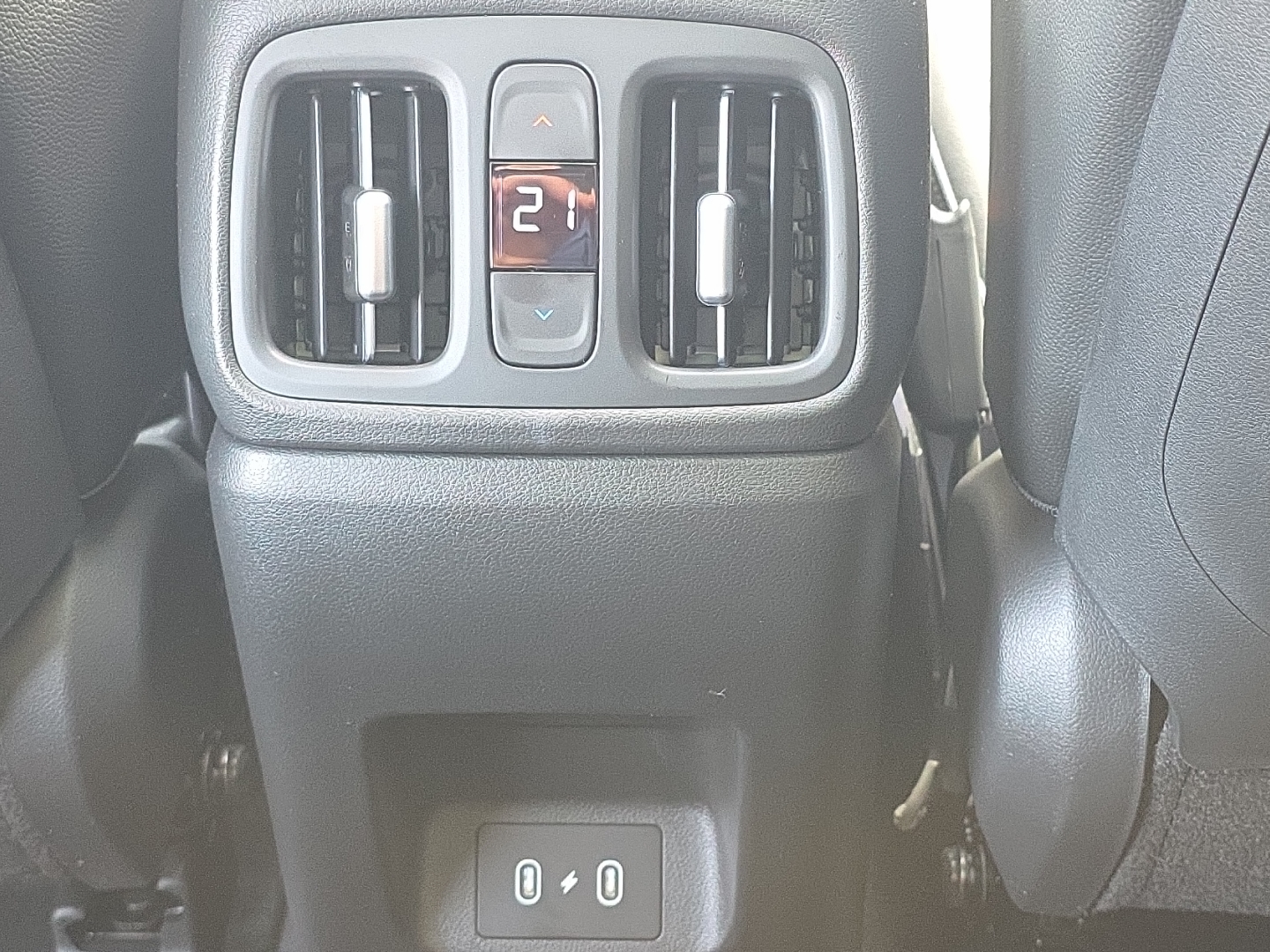 HYUNDAI Tucson 1.6 T-GDI 239 Hybrid BVA6 Executive - Véhicule Occasion - Océane Auto HYUNDAI Tucson 1.6 T-GDI 239 Hybrid BVA6 Executive - Véhicule Occasion Océane Auto