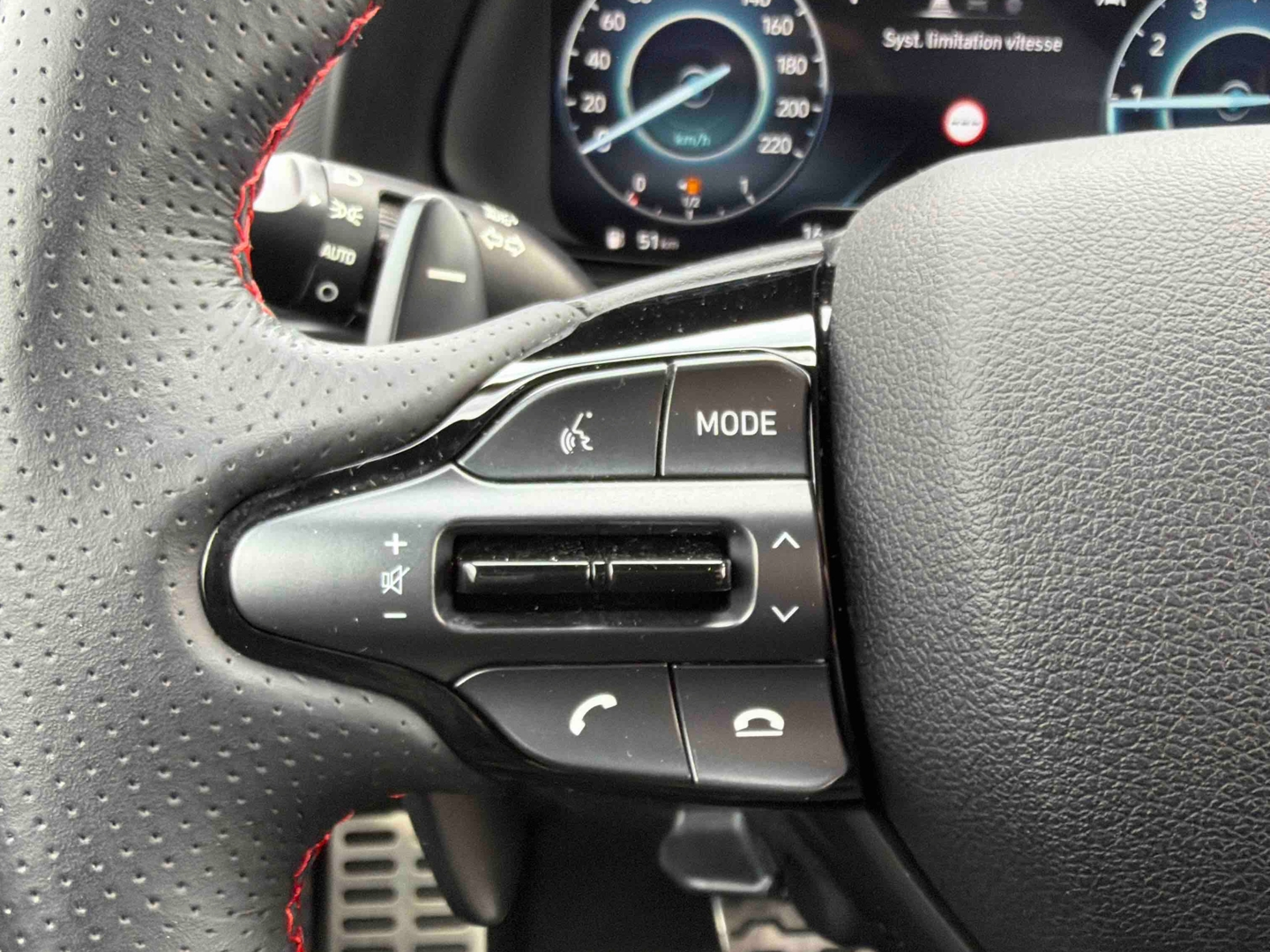 HYUNDAI i20 1.0 T-GDi 100 DCT-7 Hybrid 48V N Line Michel Vaillant - Véhicule Occasion - Océane Auto HYUNDAI i20 1.0 T-GDi 100 DCT-7 Hybrid 48V N Line Michel Vaillant - Véhicule Occasion Océane Auto