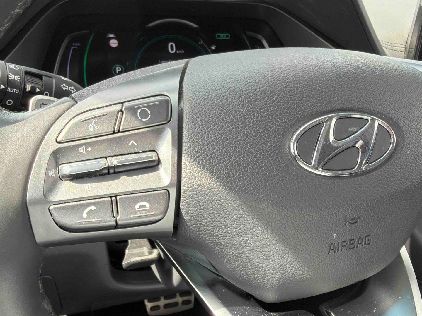 HYUNDAI Ioniq Electric 136 ch Creative - Véhicule Occasion - Océane Auto HYUNDAI Ioniq Electric 136 ch Creative - Véhicule Occasion Océane Auto