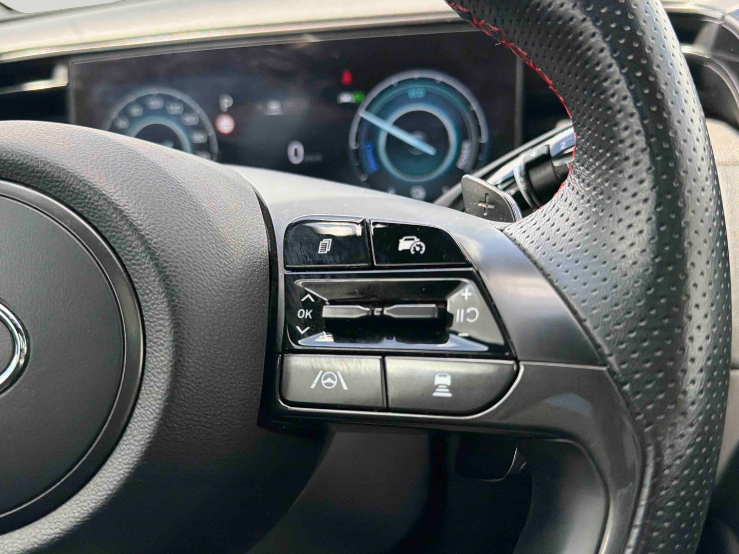 HYUNDAI Tucson 1.6 T-GDI 265 HTRAC Plug-in BVA6 N Line Executive - Véhicule Occasion - Océane Auto HYUNDAI Tucson 1.6 T-GDI 265 HTRAC Plug-in BVA6 N Line Executive - Véhicule Occasion Océane Auto
