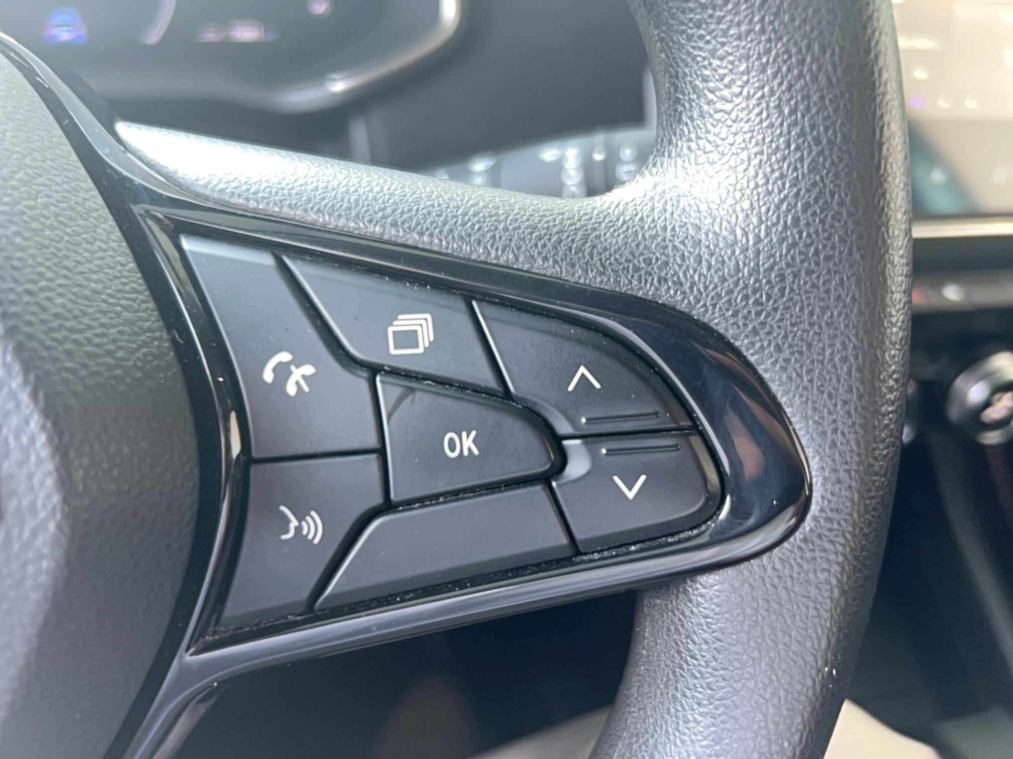 RENAULT Zoe R110 Achat Intégral Life - Véhicule Occasion Océane Auto