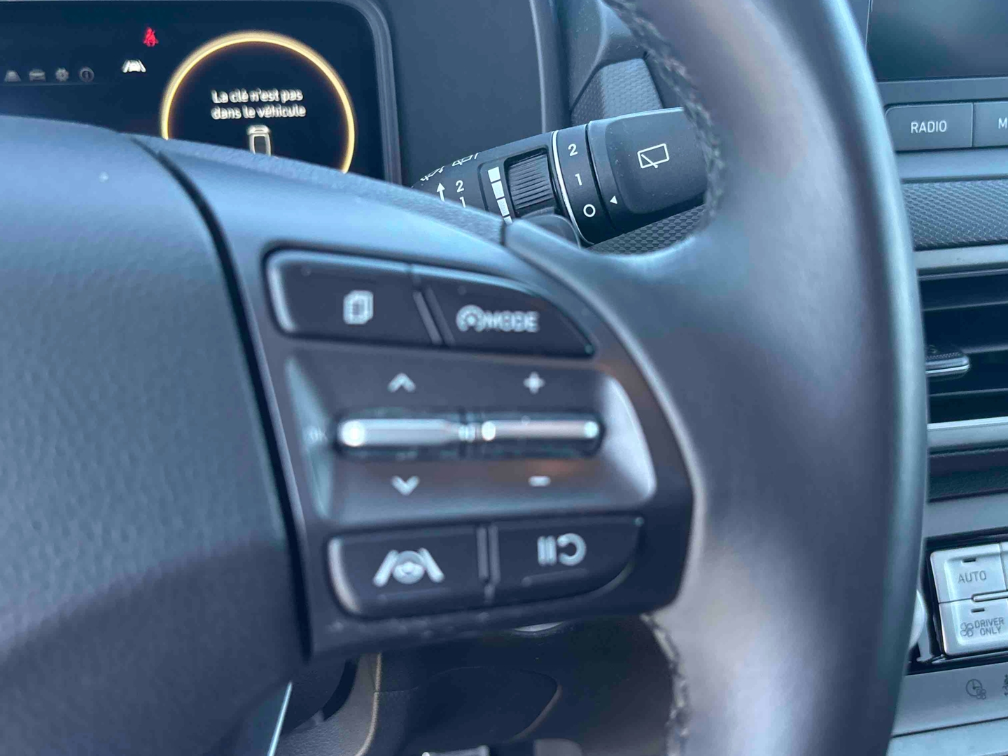 HYUNDAI Kona Electrique 39 kWh - 136 ch Intuitive - Véhicule Occasion - Océane Auto HYUNDAI Kona Electrique 39 kWh - 136 ch Intuitive - Véhicule Occasion Océane Auto