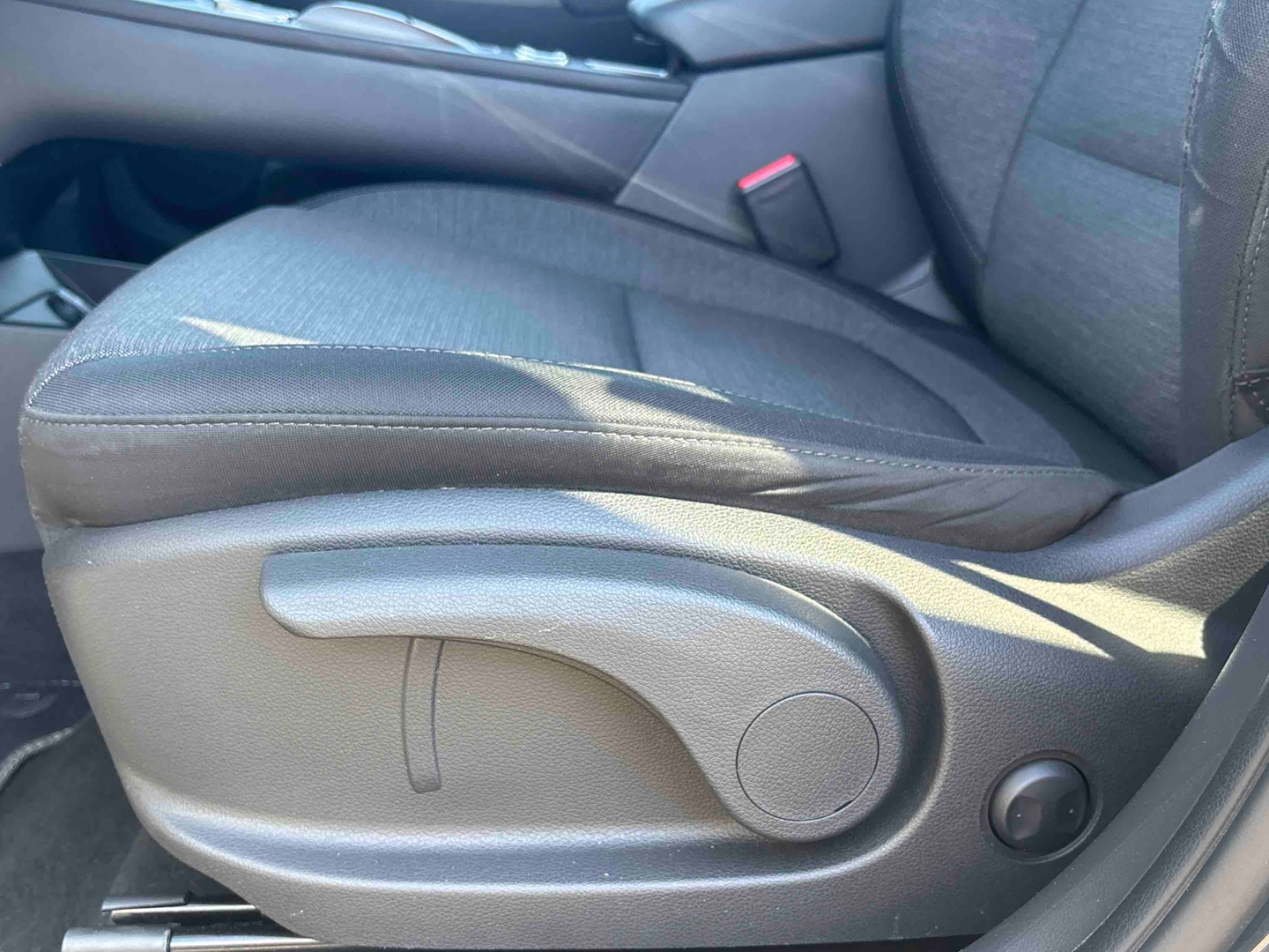 HYUNDAI Kona Electrique 39 kWh - 136 ch Intuitive - Véhicule Occasion - Océane Auto HYUNDAI Kona Electrique 39 kWh - 136 ch Intuitive - Véhicule Occasion Océane Auto