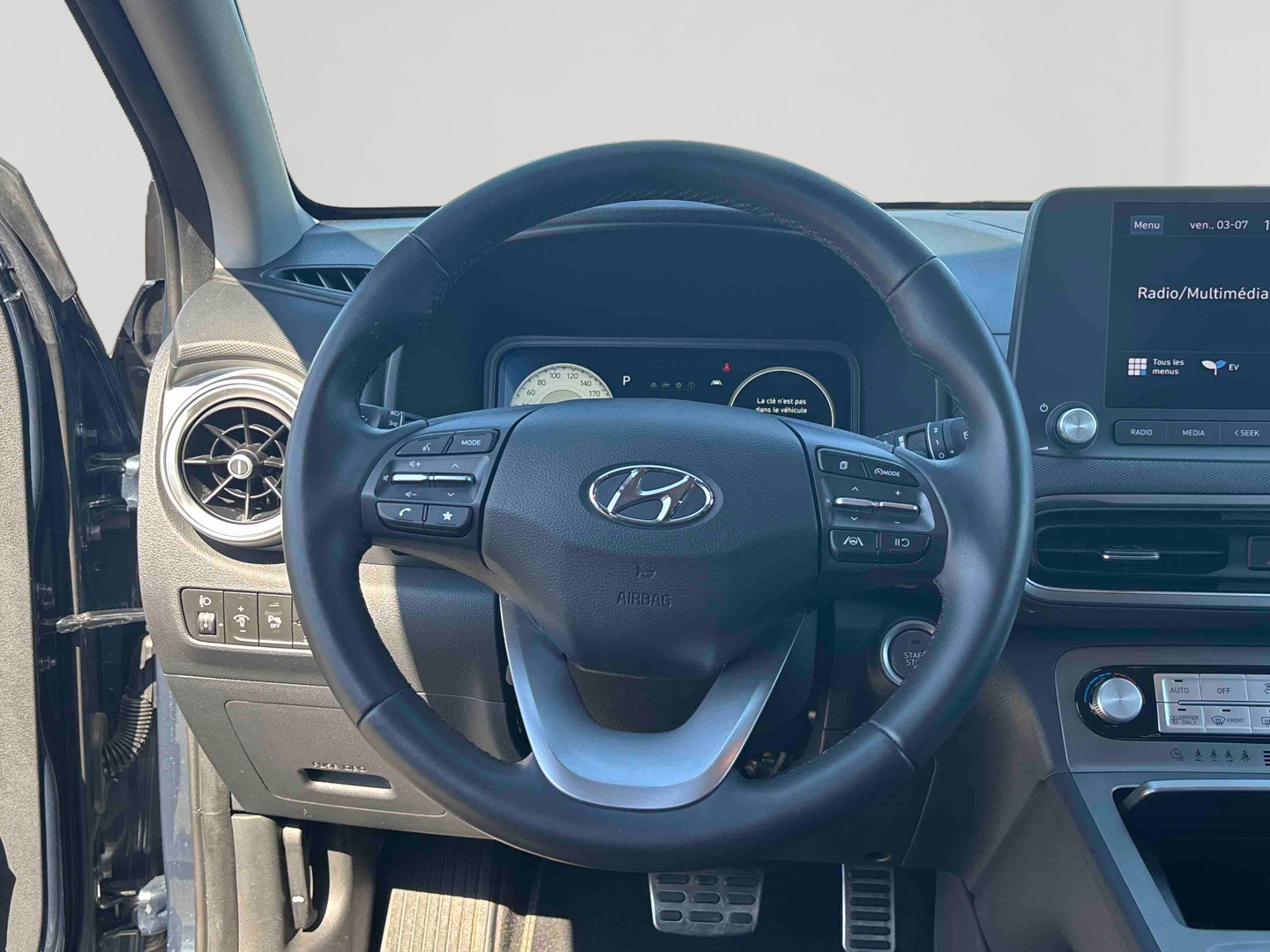 HYUNDAI Kona Electrique 39 kWh - 136 ch Intuitive - Véhicule Occasion - Océane Auto HYUNDAI Kona Electrique 39 kWh - 136 ch Intuitive - Véhicule Occasion Océane Auto