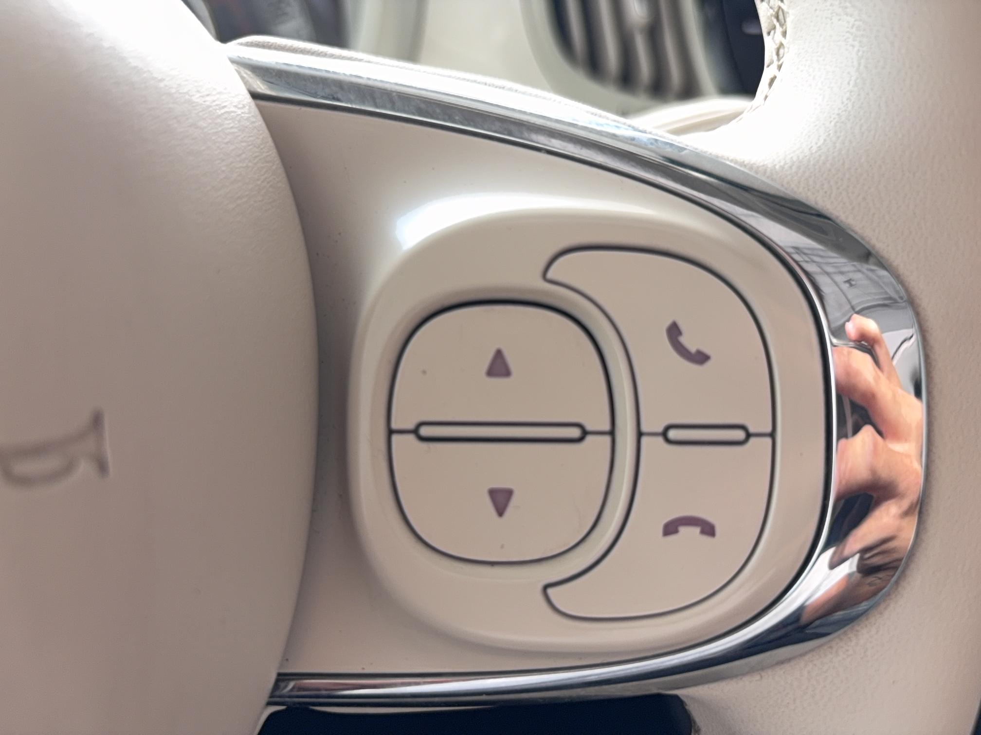 FIAT 500C 1.2 69 ch Eco Pack Lounge - Véhicule Occasion Océane Auto