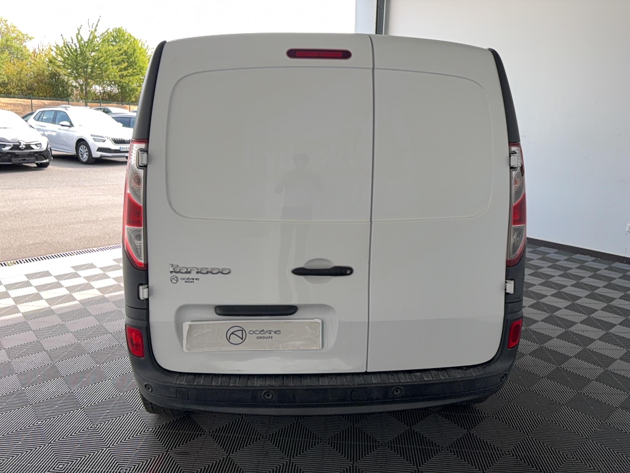 RENAULT KANGOO EXPRESS BLUE DCI 95 SL PRO+ - Véhicule Occasion - Océane Auto RENAULT KANGOO EXPRESS BLUE DCI 95 SL PRO+ - Véhicule Occasion Océane Auto