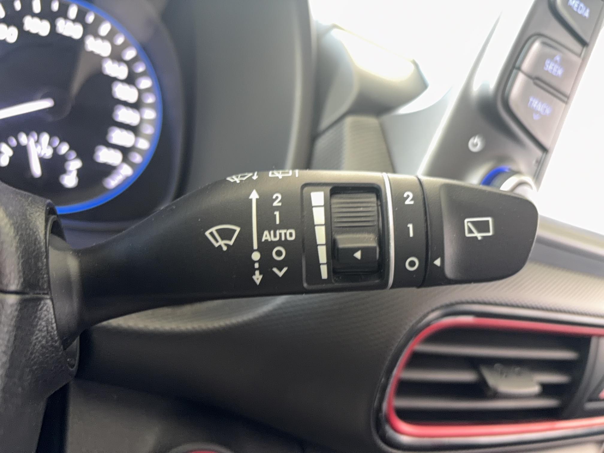 HYUNDAI Kona 1.6 CRDi 136 DCT-7 Executive - Véhicule Occasion - Océane Auto HYUNDAI Kona 1.6 CRDi 136 DCT-7 Executive - Véhicule Occasion Océane Auto