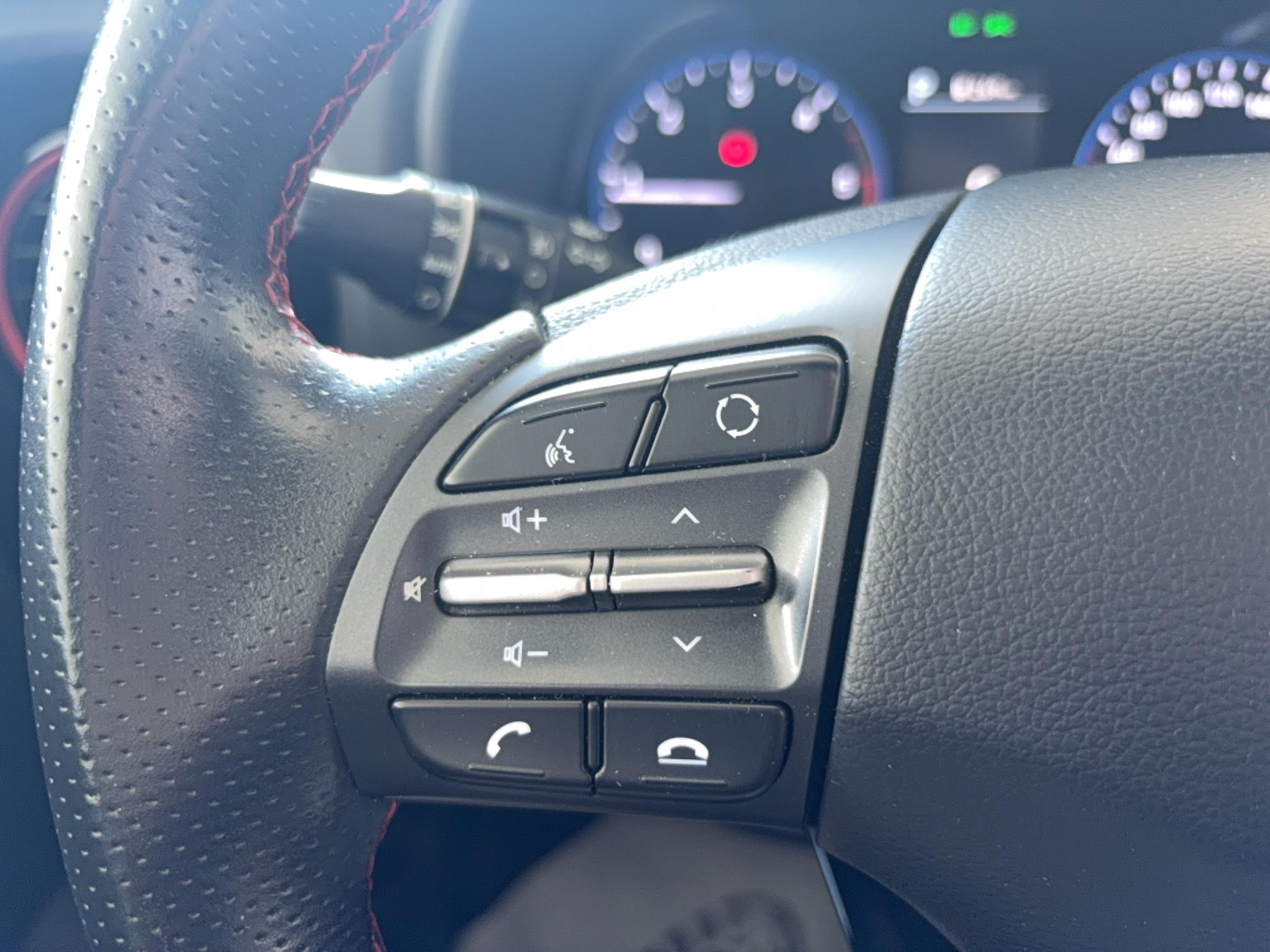 HYUNDAI Kona 1.6 CRDi 136 DCT-7 Executive - Véhicule Occasion - Océane Auto HYUNDAI Kona 1.6 CRDi 136 DCT-7 Executive - Véhicule Occasion Océane Auto