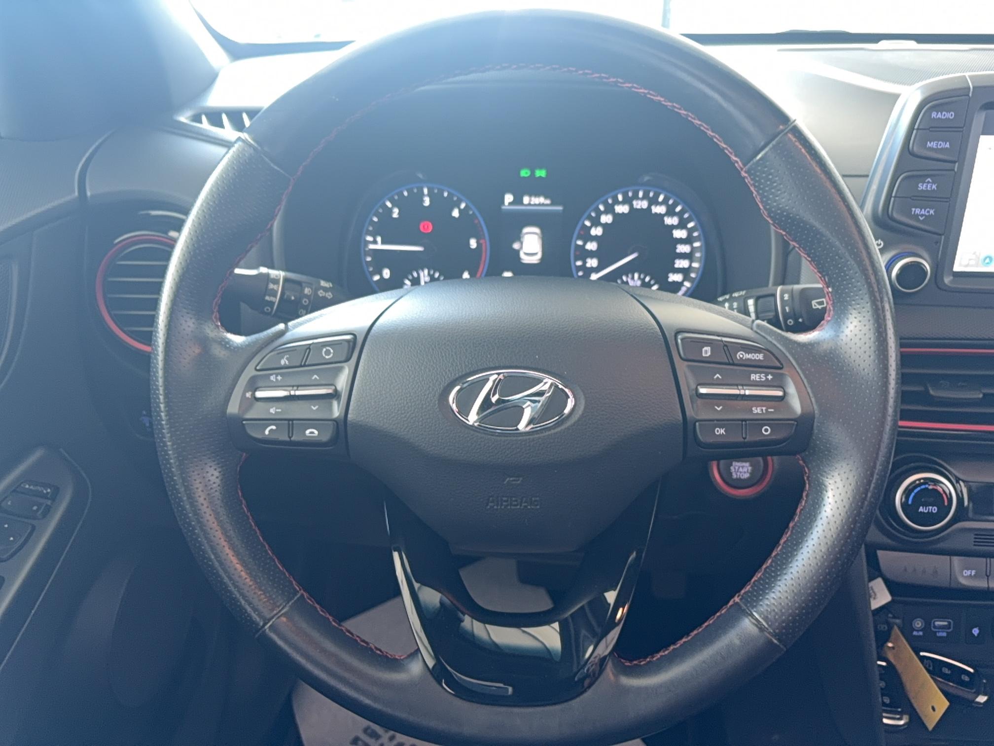 HYUNDAI Kona 1.6 CRDi 136 DCT-7 Executive - Véhicule Occasion - Océane Auto HYUNDAI Kona 1.6 CRDi 136 DCT-7 Executive - Véhicule Occasion Océane Auto