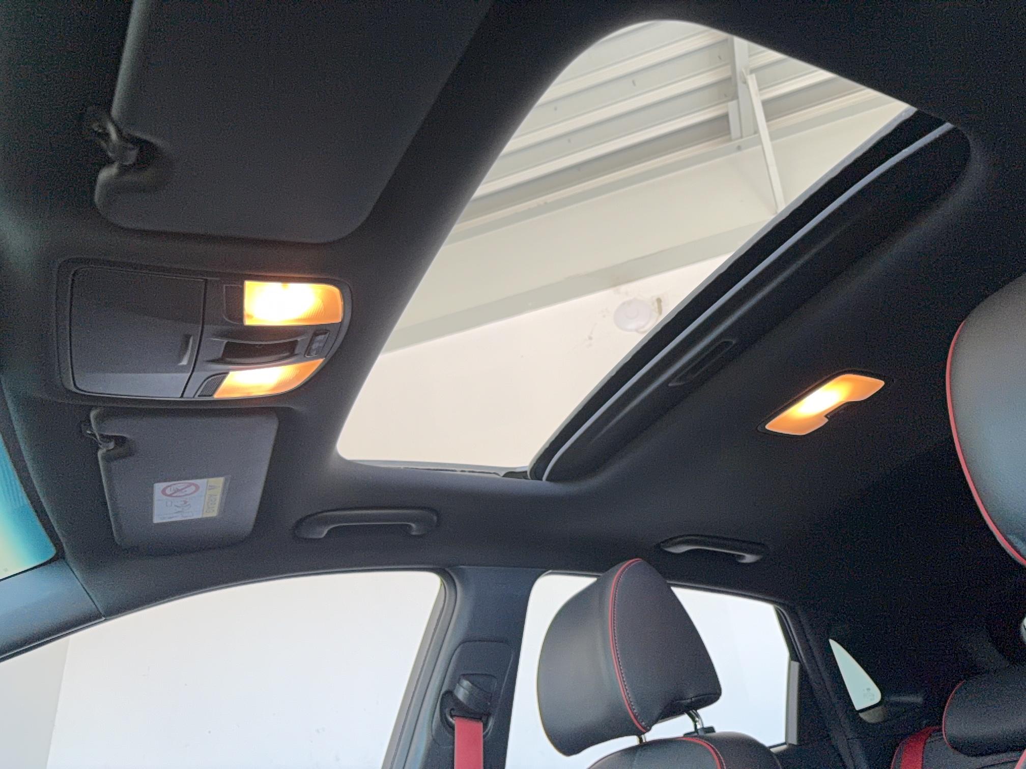 HYUNDAI Kona 1.6 CRDi 136 DCT-7 Executive - Véhicule Occasion - Océane Auto HYUNDAI Kona 1.6 CRDi 136 DCT-7 Executive - Véhicule Occasion Océane Auto