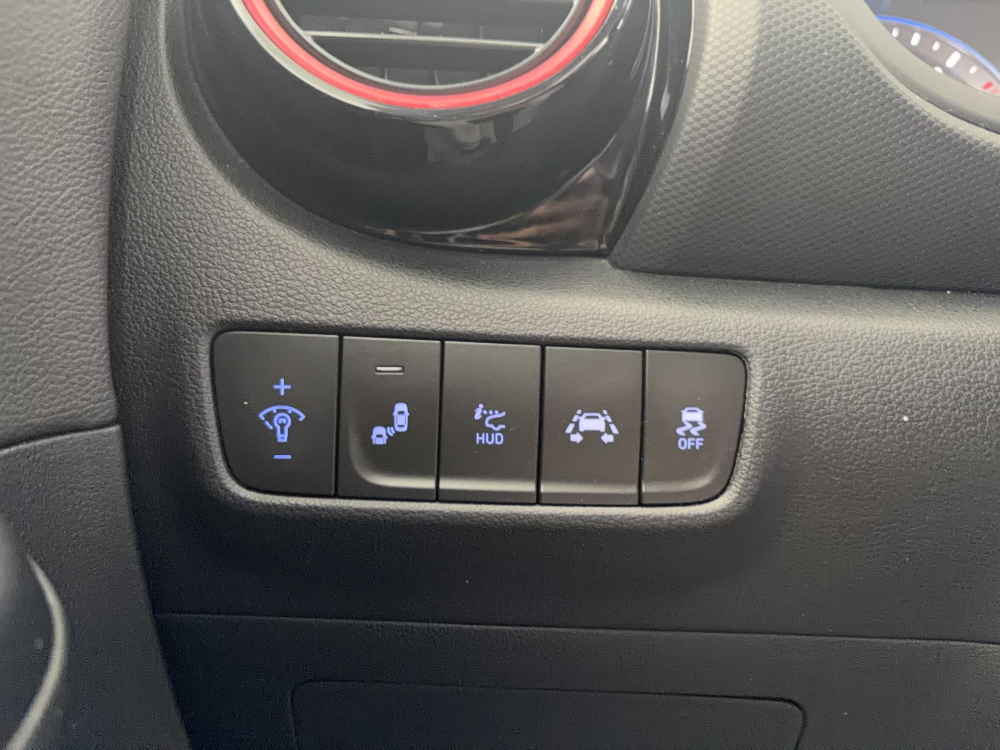 HYUNDAI Kona 1.6 CRDi 136 DCT-7 Executive - Véhicule Occasion - Océane Auto HYUNDAI Kona 1.6 CRDi 136 DCT-7 Executive - Véhicule Occasion Océane Auto