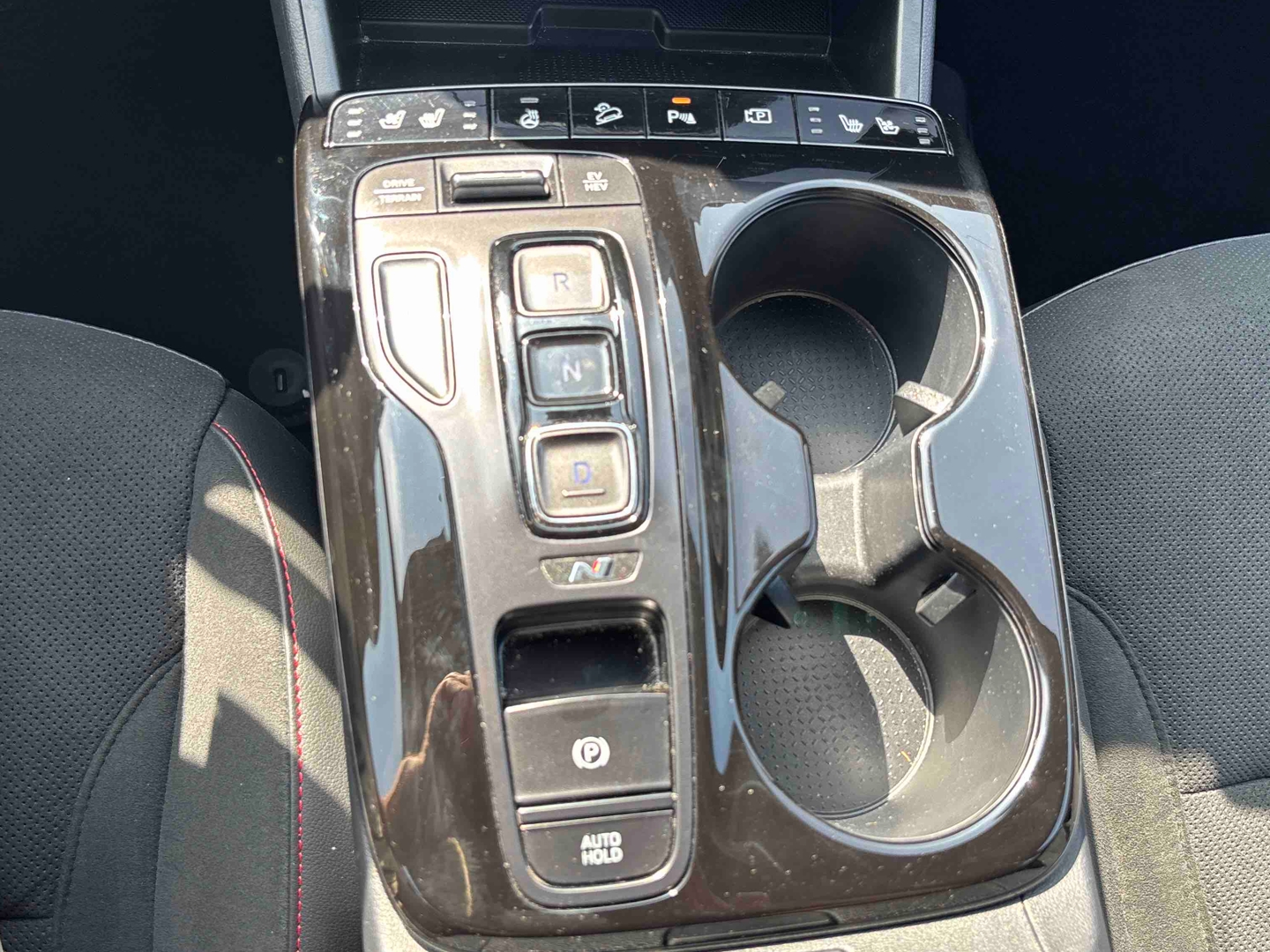 HYUNDAI Tucson 1.6 T-GDI 265 HTRAC Plug-in BVA6 N Line Executive - Véhicule Occasion - Océane Auto HYUNDAI Tucson 1.6 T-GDI 265 HTRAC Plug-in BVA6 N Line Executive - Véhicule Occasion Océane Auto