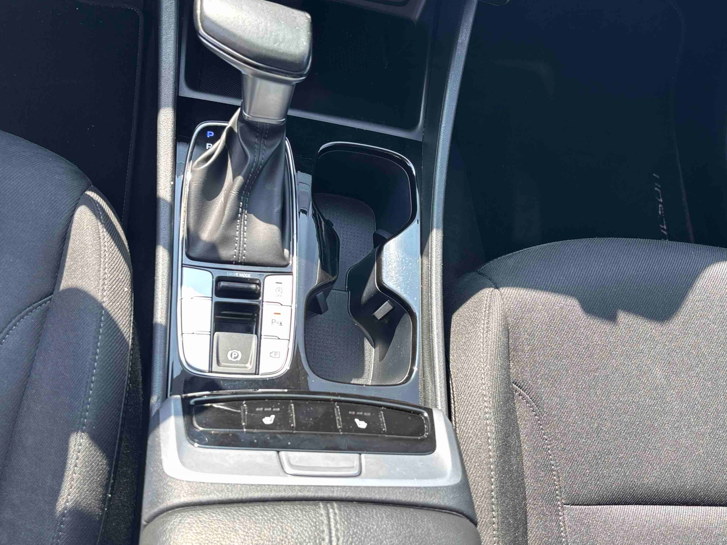 HYUNDAI Tucson 1.6 T-GDI 150 Hybrid 48V DCT-7 Creative - Véhicule Occasion - Océane Auto HYUNDAI Tucson 1.6 T-GDI 150 Hybrid 48V DCT-7 Creative - Véhicule Occasion Océane Auto