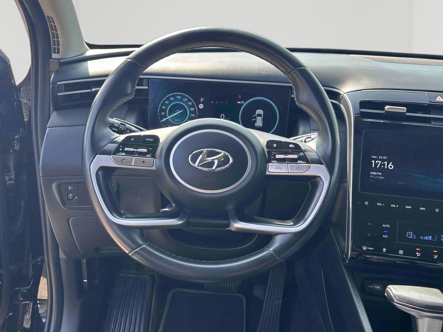 HYUNDAI Tucson 1.6 T-GDI 150 Hybrid 48V DCT-7 Creative - Véhicule Occasion - Océane Auto HYUNDAI Tucson 1.6 T-GDI 150 Hybrid 48V DCT-7 Creative - Véhicule Occasion Océane Auto