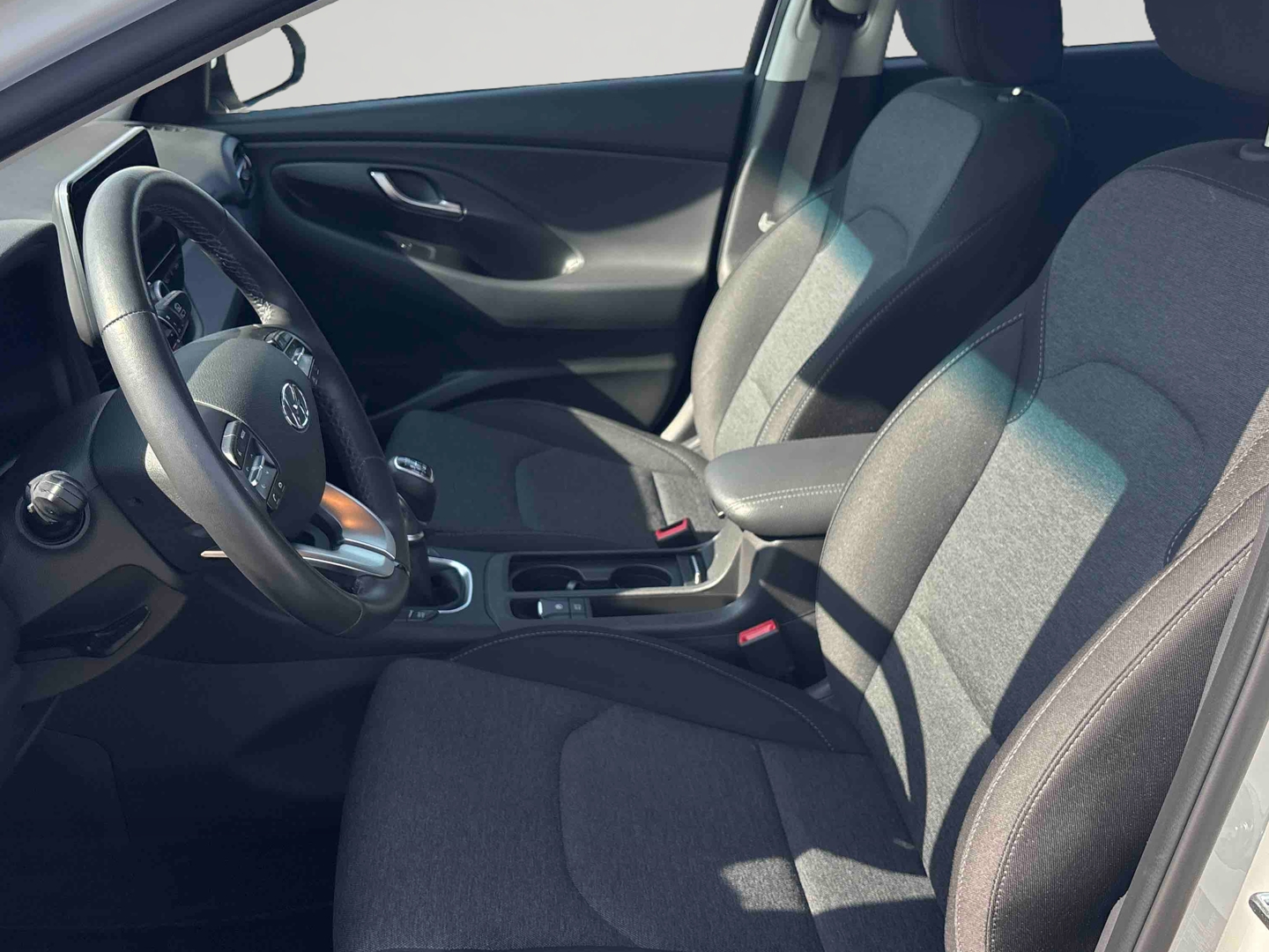 HYUNDAI i30 1.0 T-GDi 120 iBVM6 Hybrid 48V Creative - Véhicule Occasion - Océane Auto HYUNDAI i30 1.0 T-GDi 120 iBVM6 Hybrid 48V Creative - Véhicule Occasion Océane Auto